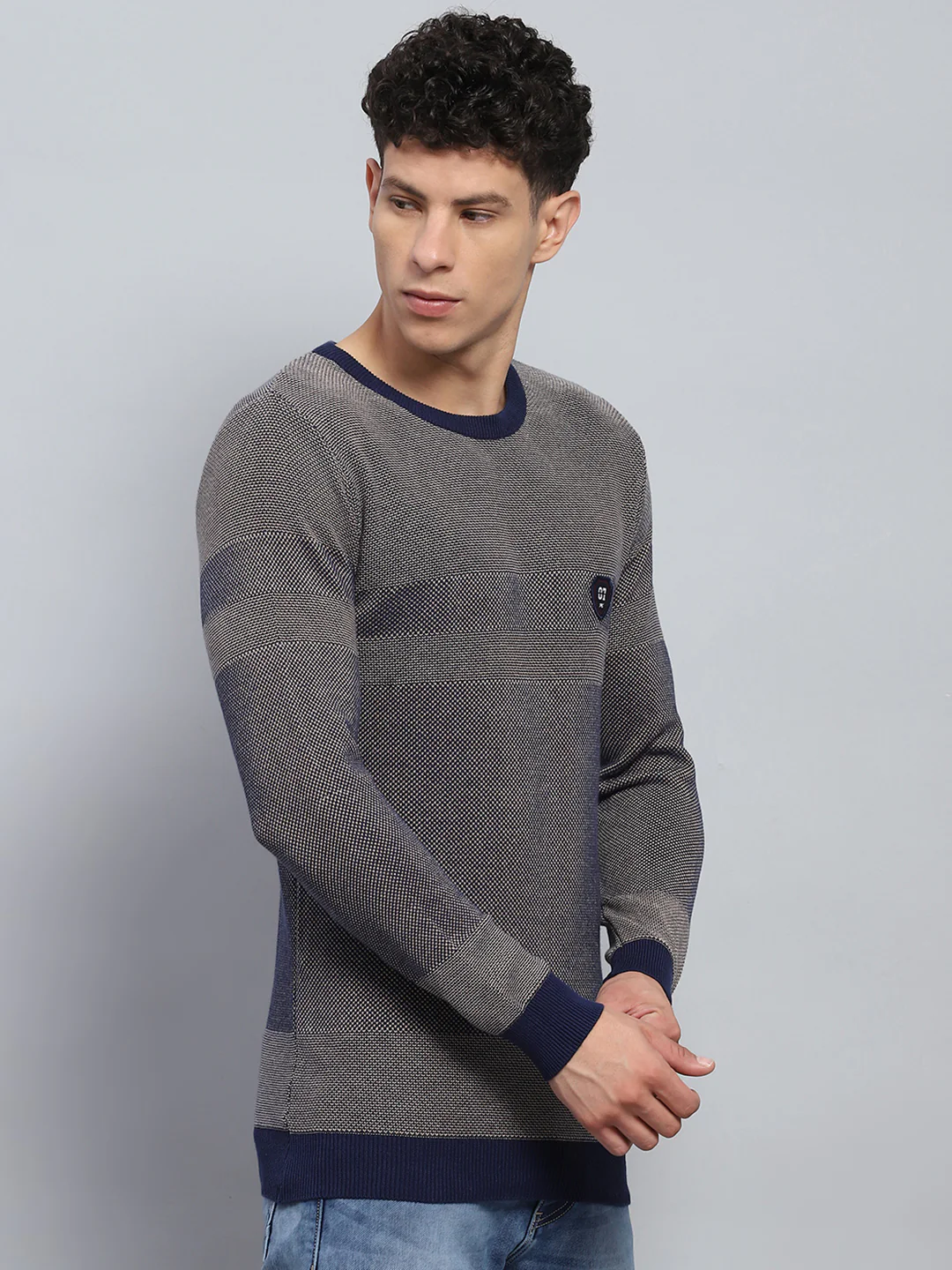 Men Blue Self Design Round Neck Full Sleeve Pullover - Image 4
