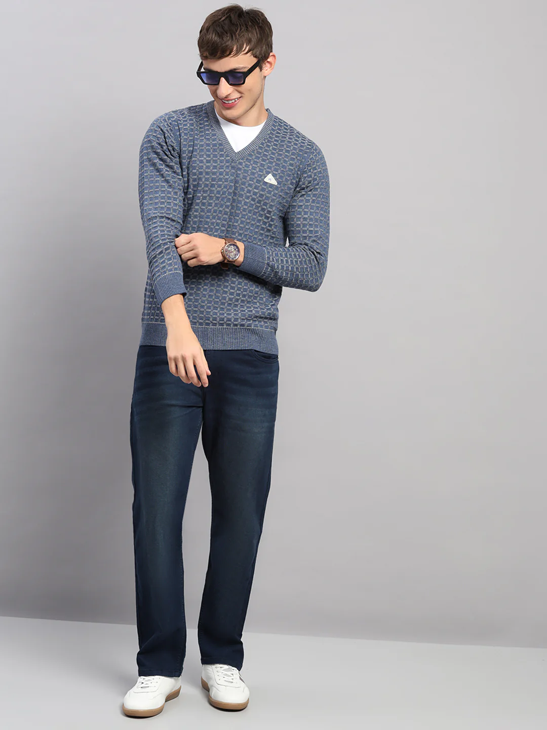 Men Blue Self Design V Neck Full Sleeve Pullover - Image 2