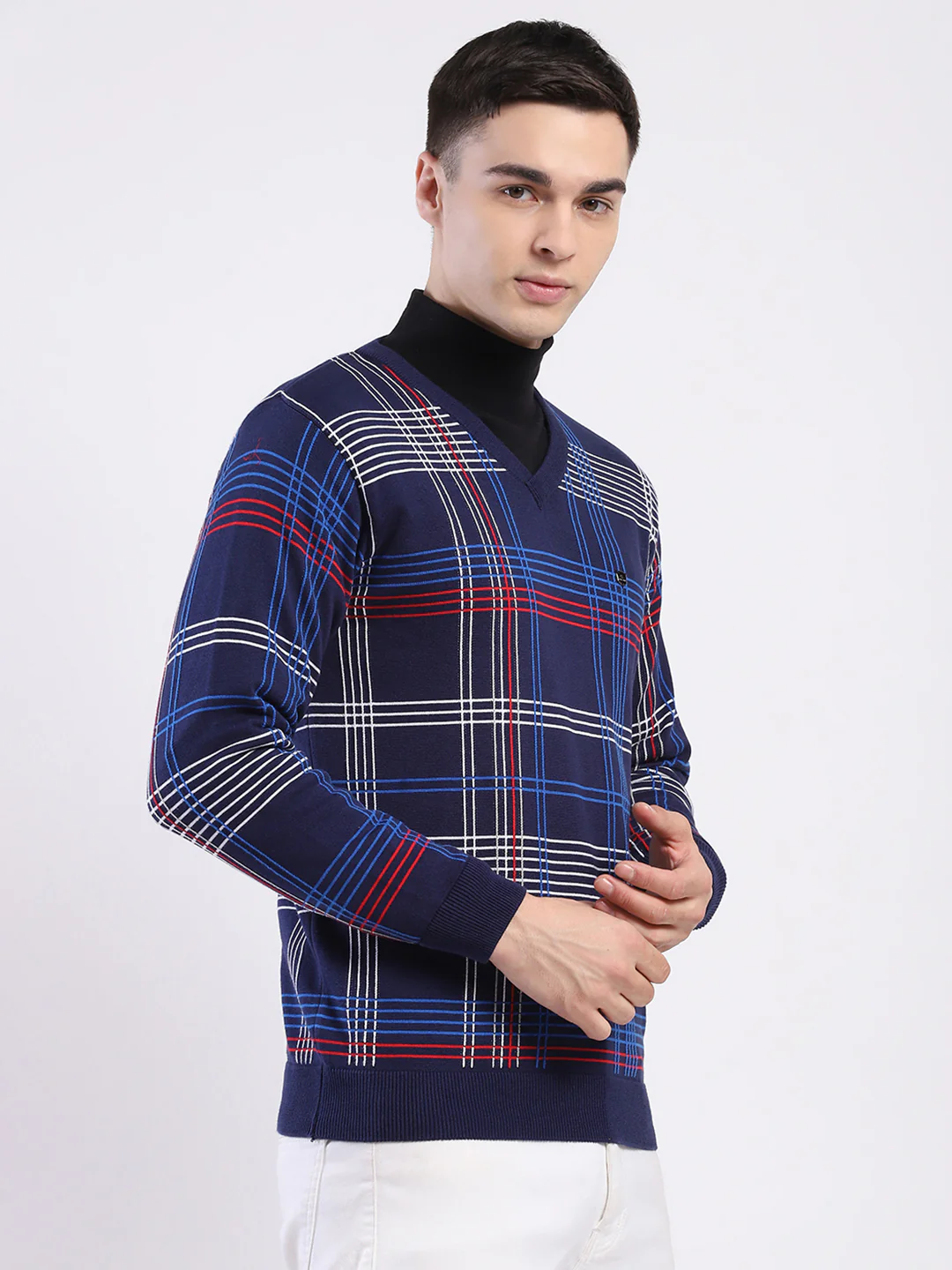 Men Blue Self Design V Neck Full Sleeve Pullover - Image 4