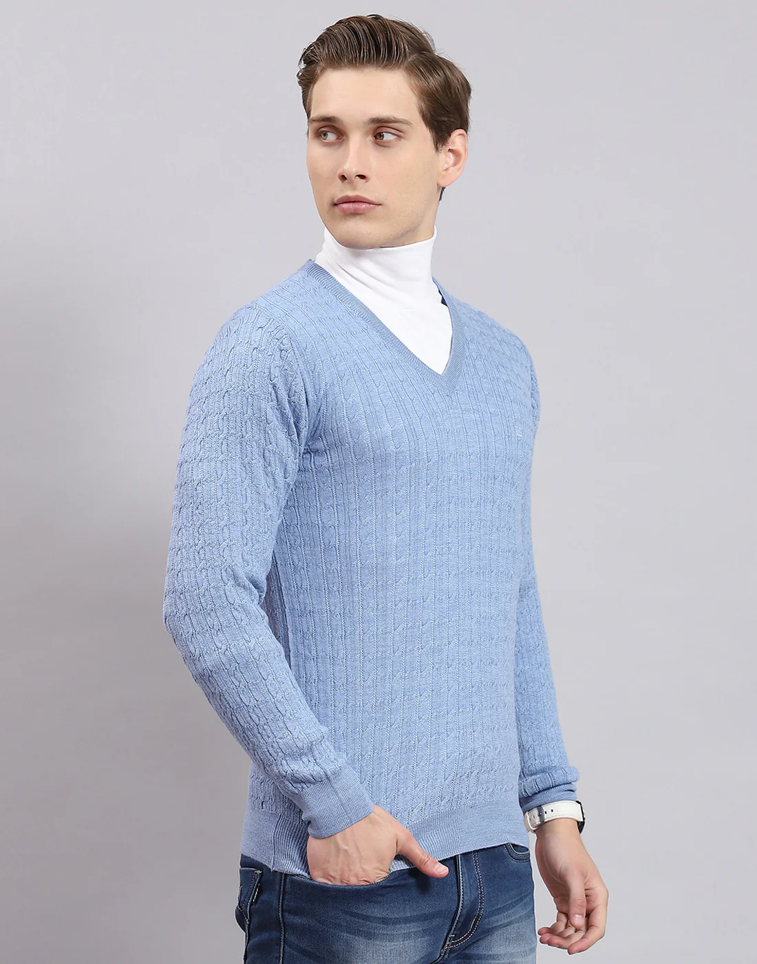 Men Blue Self Design V Neck Full Sleeve Sweater - Image 4
