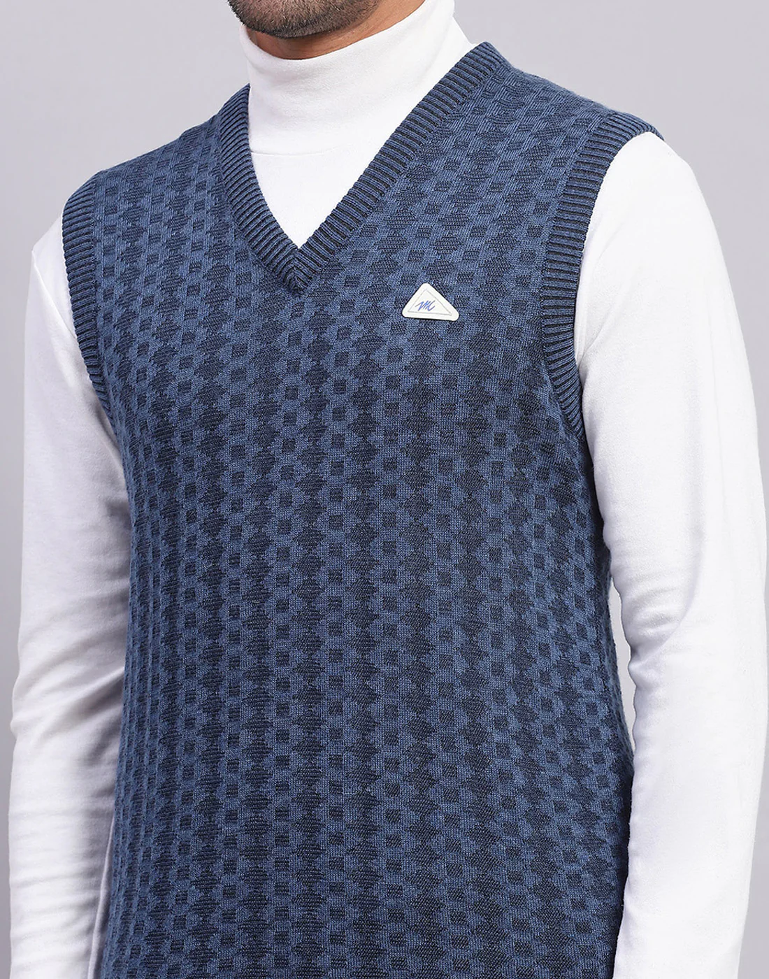 Men Blue Self Design V Neck Sleeveless Sweater - Image 6
