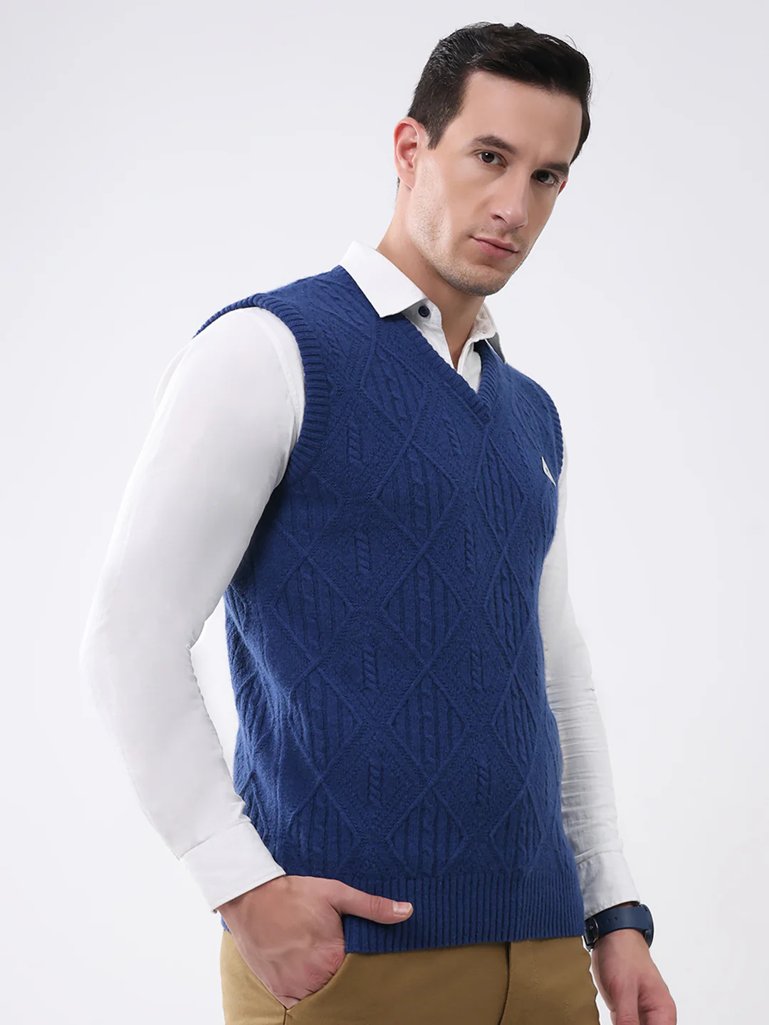 Men Blue Self Design V Neck Sleeveless Sweater - Image 4