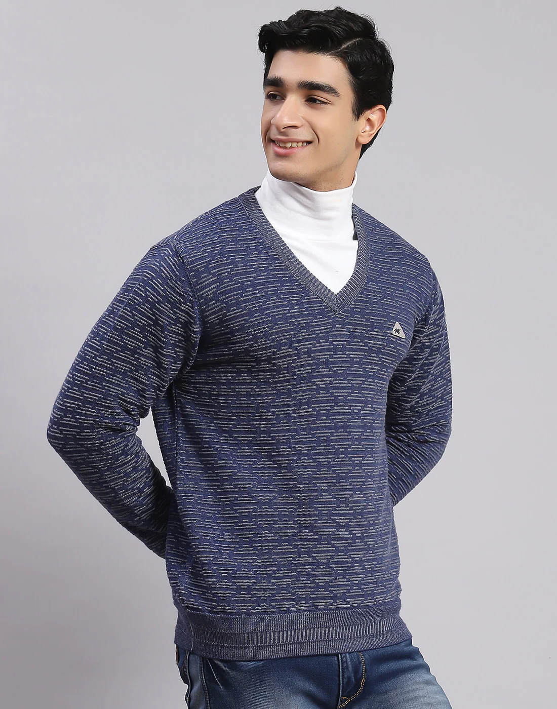 Men Blue Self Design V Neck Full Sleeve Sweaters/Pullovers - Image 3