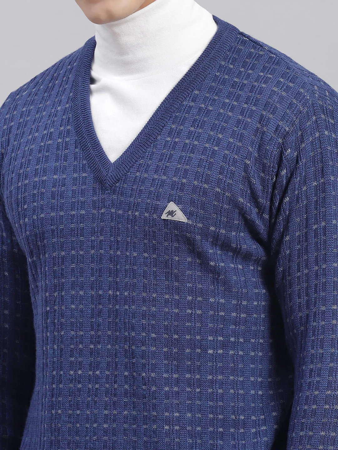 Men Blue Self Design V Neck Full Sleeve Sweaters/Pullovers - Image 6