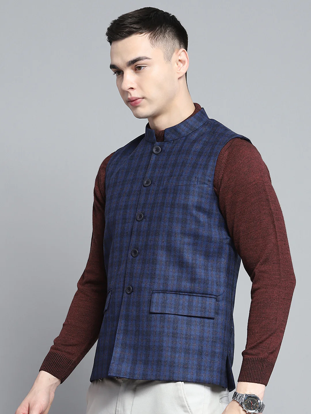 Men Blue Solid Band Collar Sleeveless Jacket - Image 3
