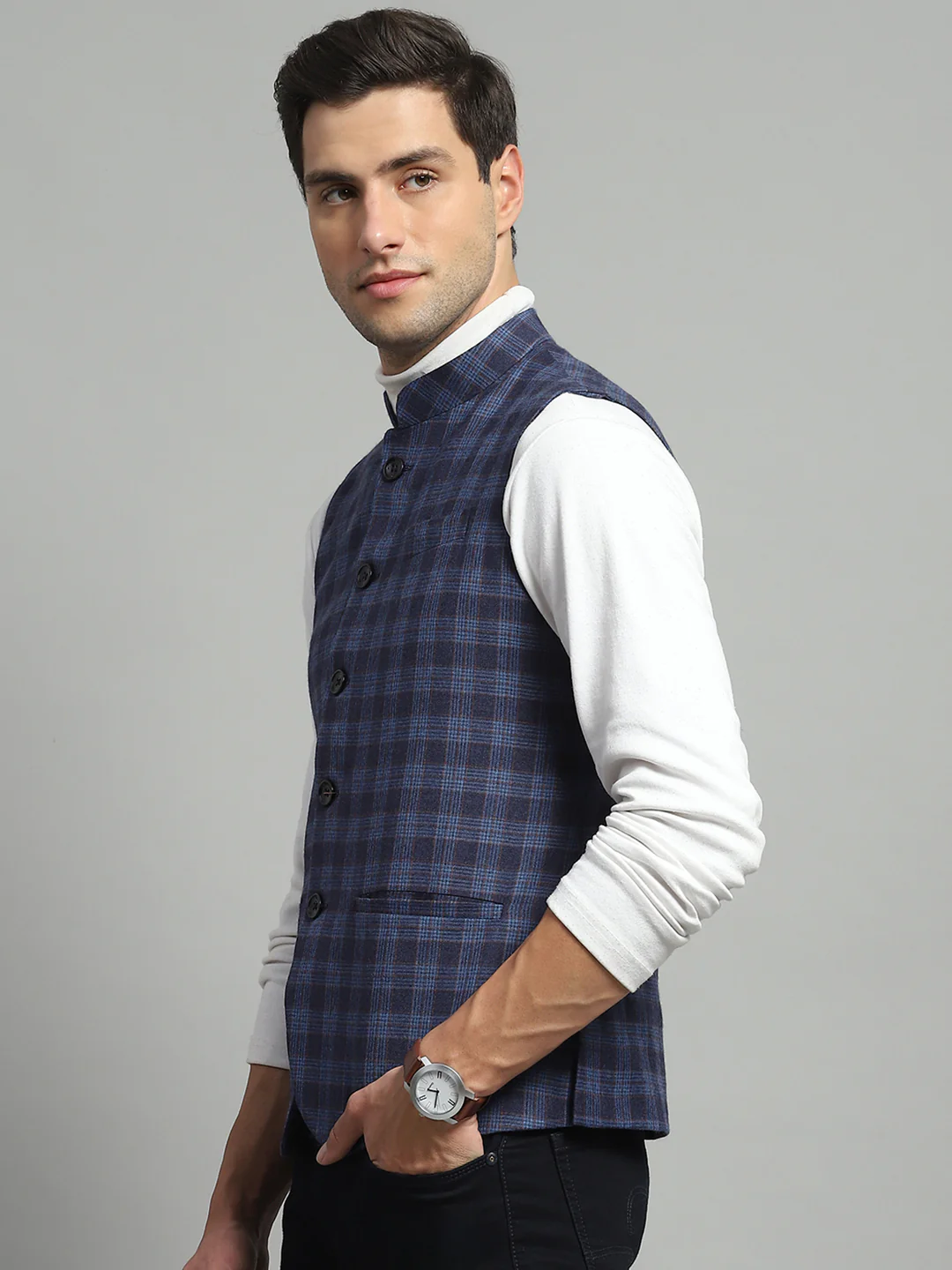 Luxuria Men Blue Solid Band Collar Sleeveless Nehru Jacket - Image 3