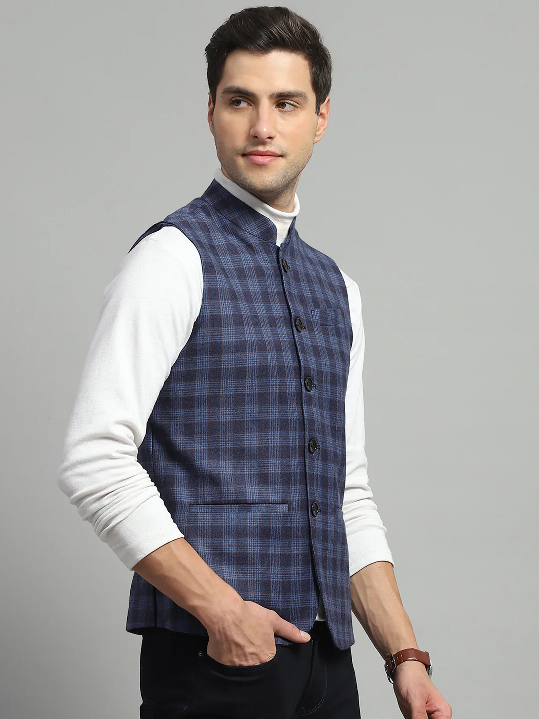 Luxuria Men Blue Solid Band Collar Sleeveless Nehru Jacket - Image 4