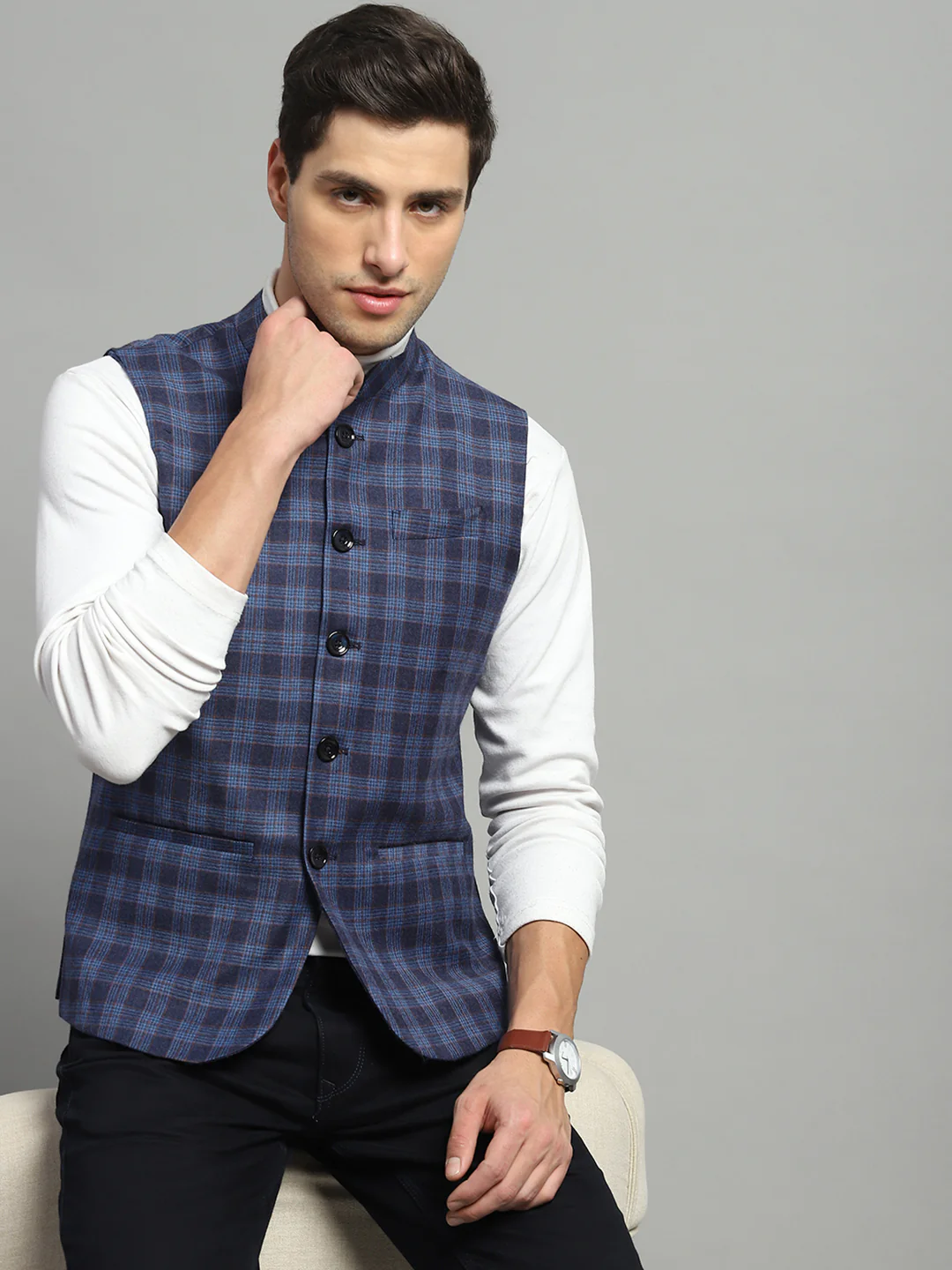 Luxuria Men Blue Solid Band Collar Sleeveless Nehru Jacket - Image 6