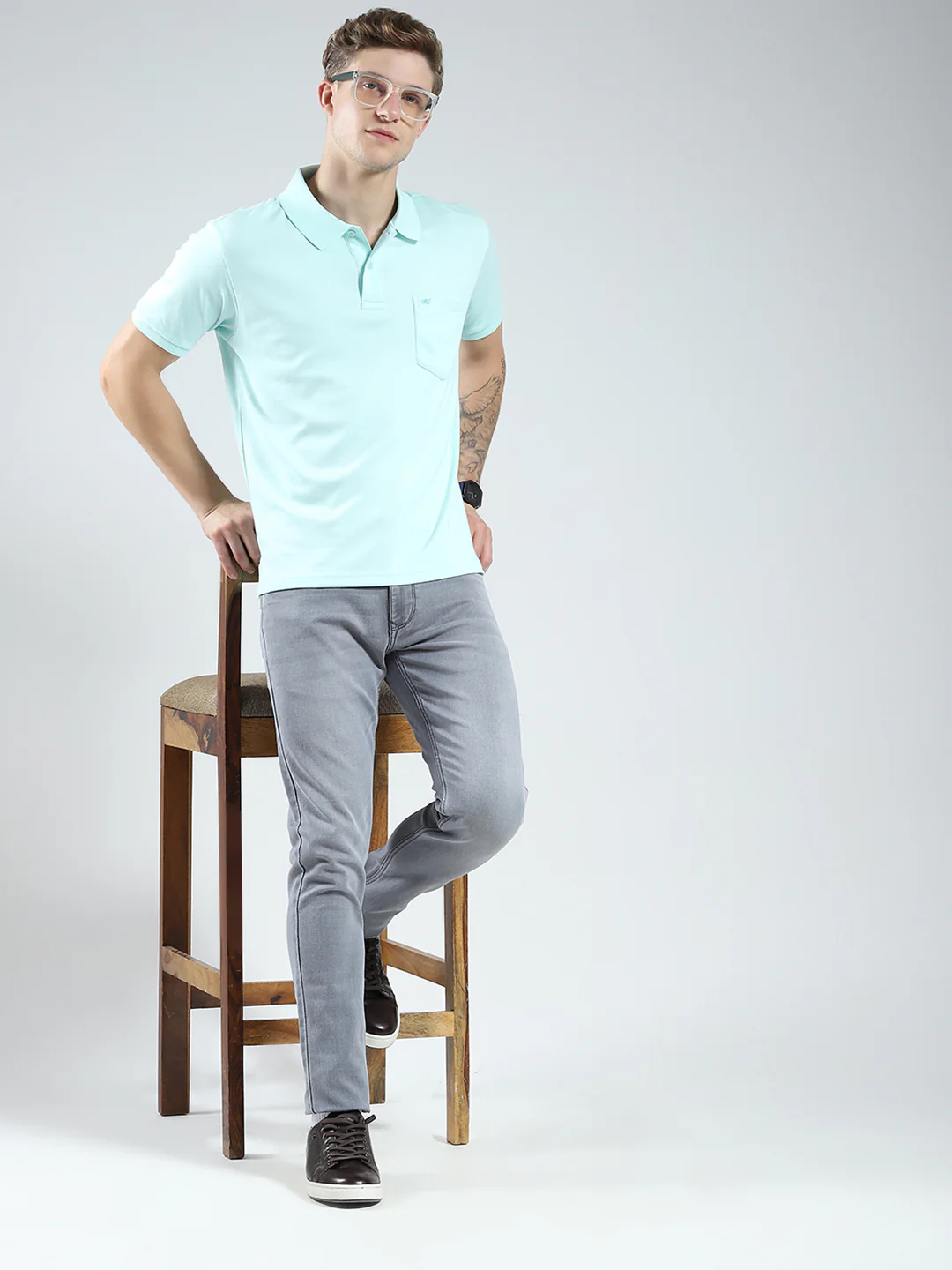 Men Blue Solid Collar Half Sleeve T-Shirt - Image 2