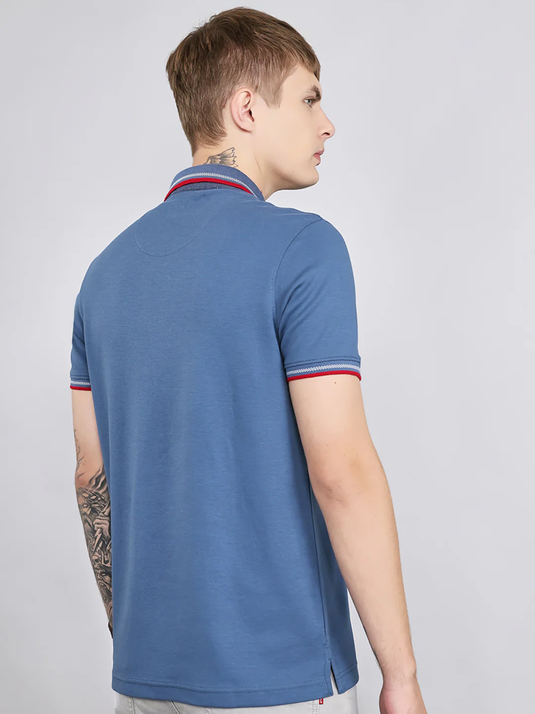 Men Blue Solid Collar Half Sleeve T-Shirt - Image 4