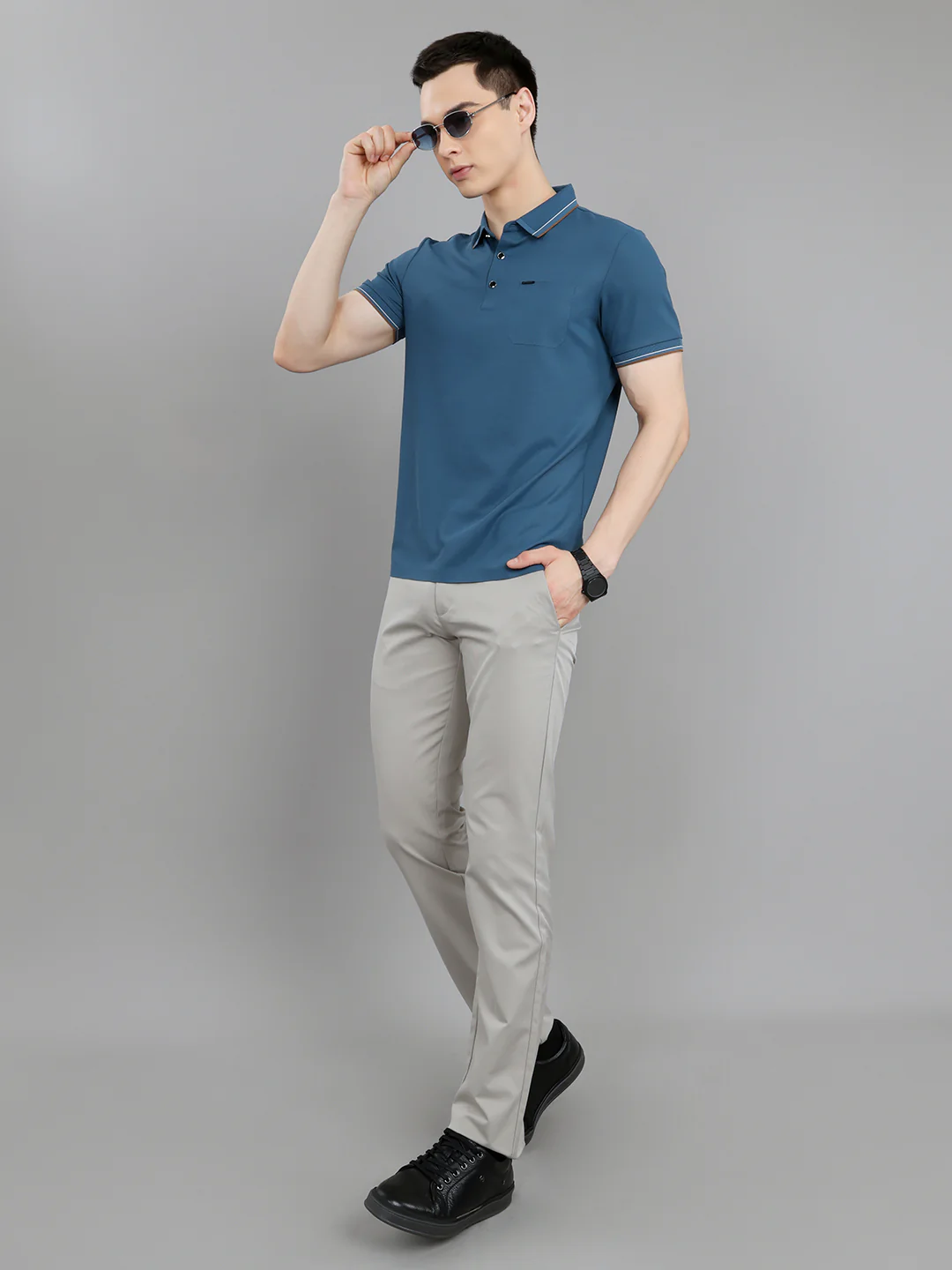 Men Blue Solid Collar Half Sleeve T-Shirt - Image 6