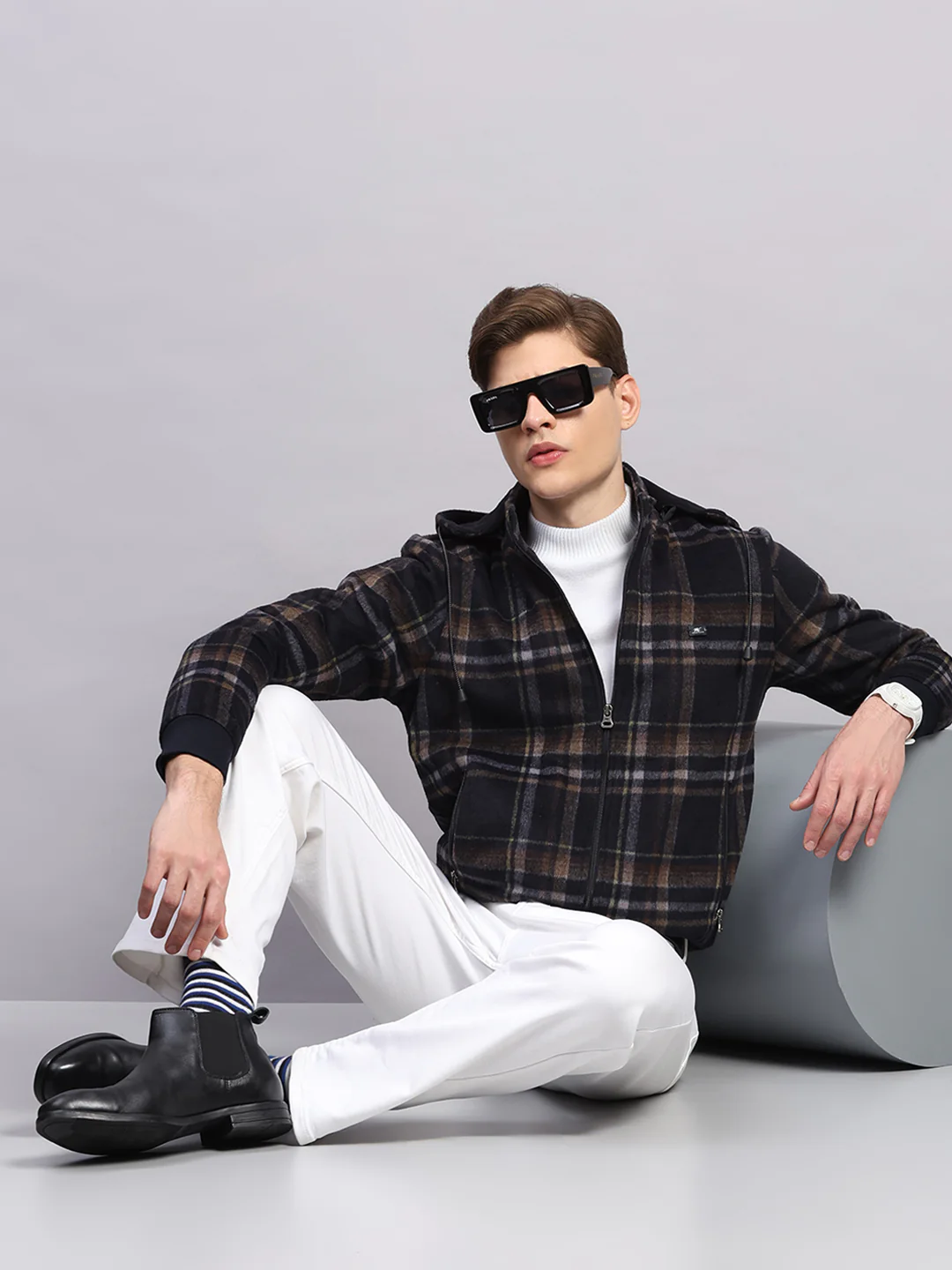 Men Blue Solid Hooded Full Sleeve Jacket - Image 2