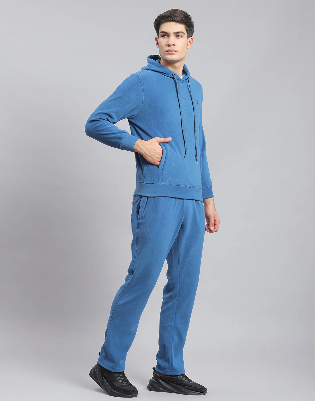 Men Blue Solid Hooded Full Sleeve Tracksuit - Image 4