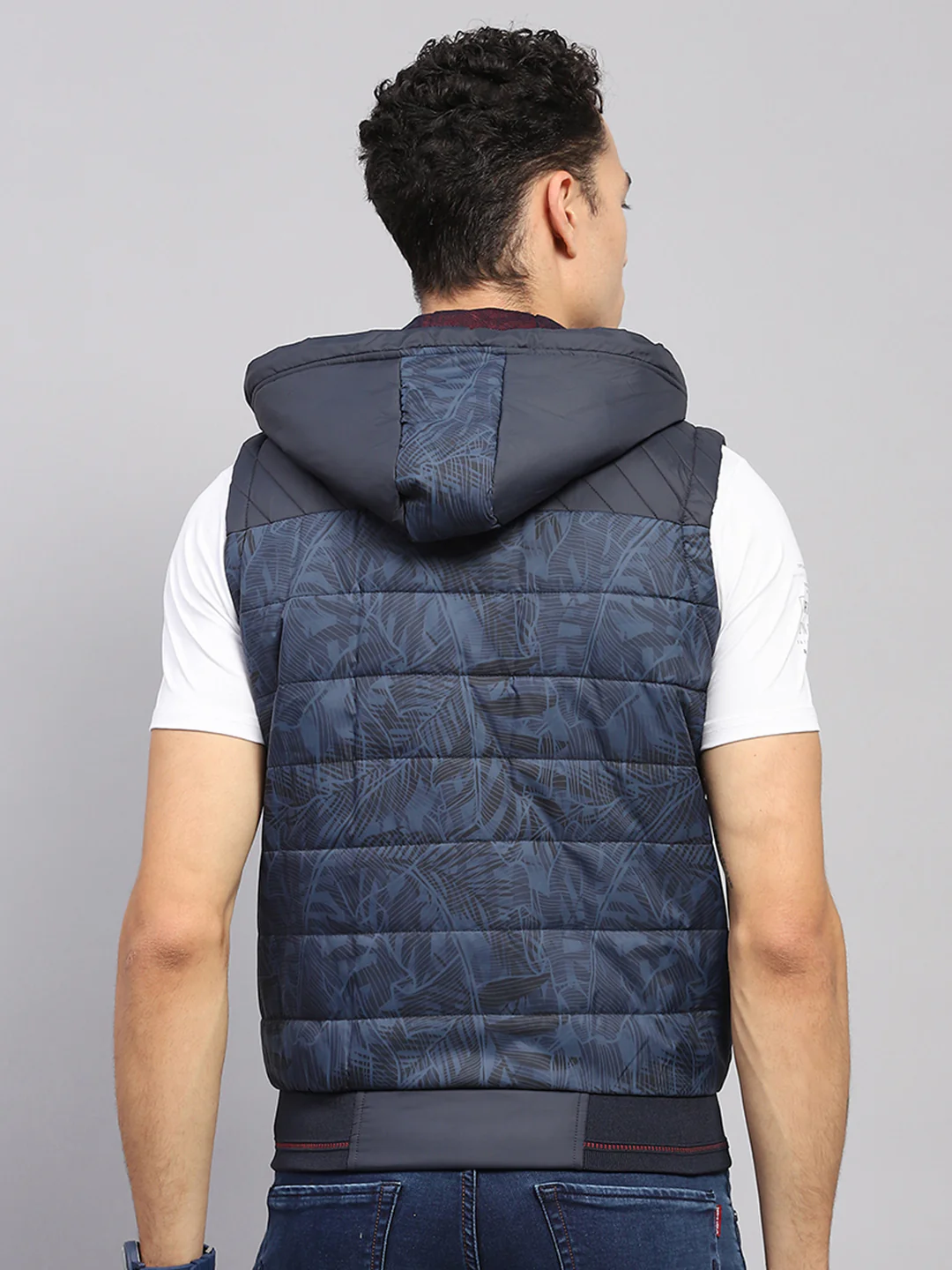 Men Blue Solid Hooded Sleeveless Jacket - Image 5