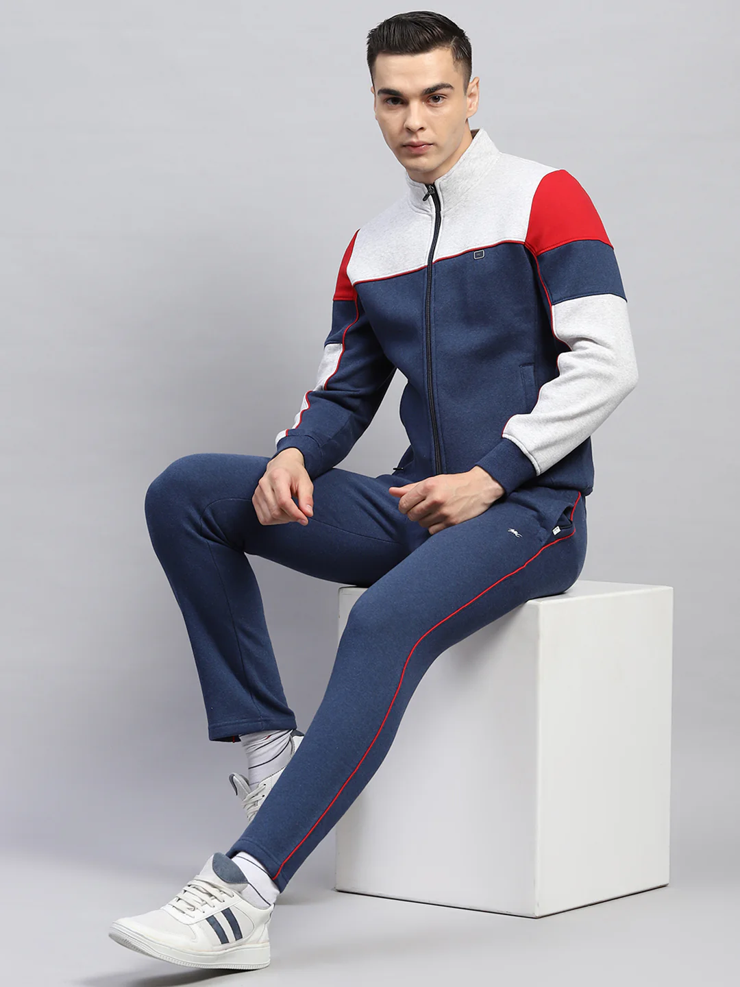 Men Blue Solid Mock Neck Full Sleeve Winter Tracksuit - Image 2