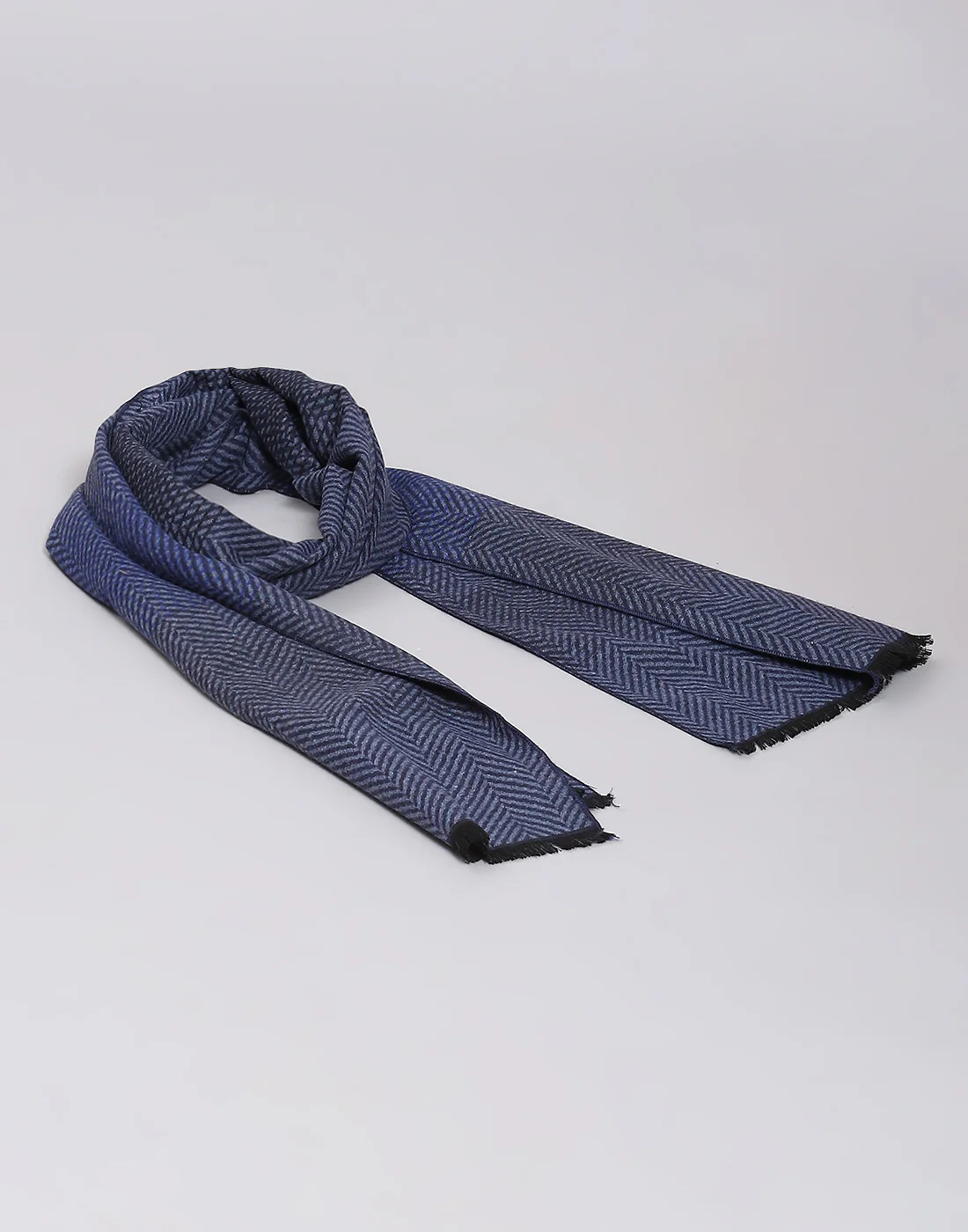Men Blue Solid Muffler - Image 3