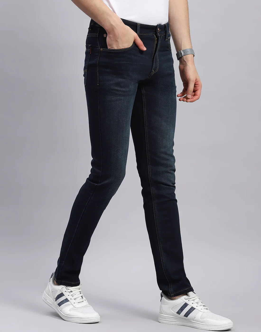Men Blue Solid Narrow Fit Denim - Image 4