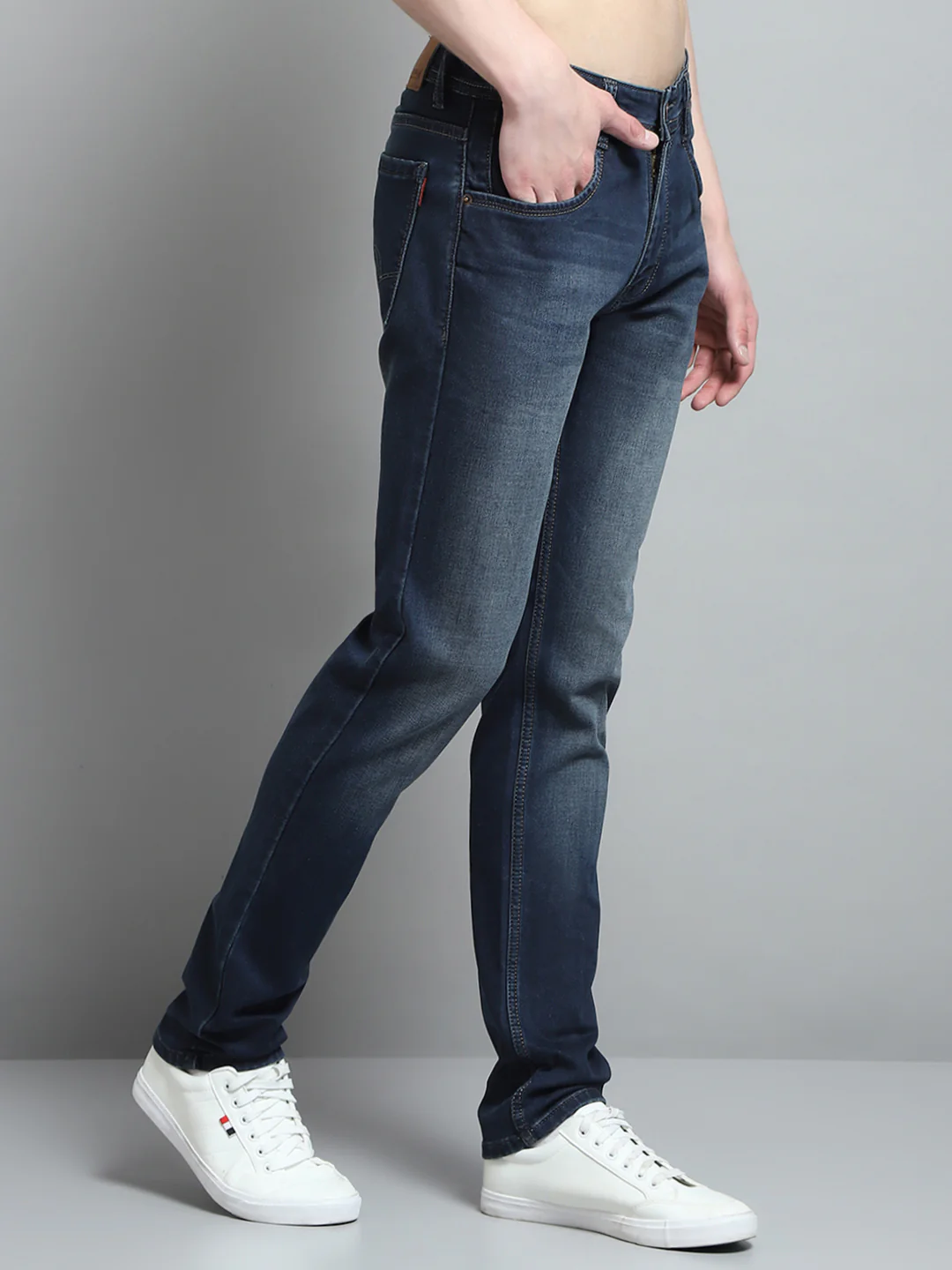 Men Blue Solid Narrow Fit Denim - Image 4