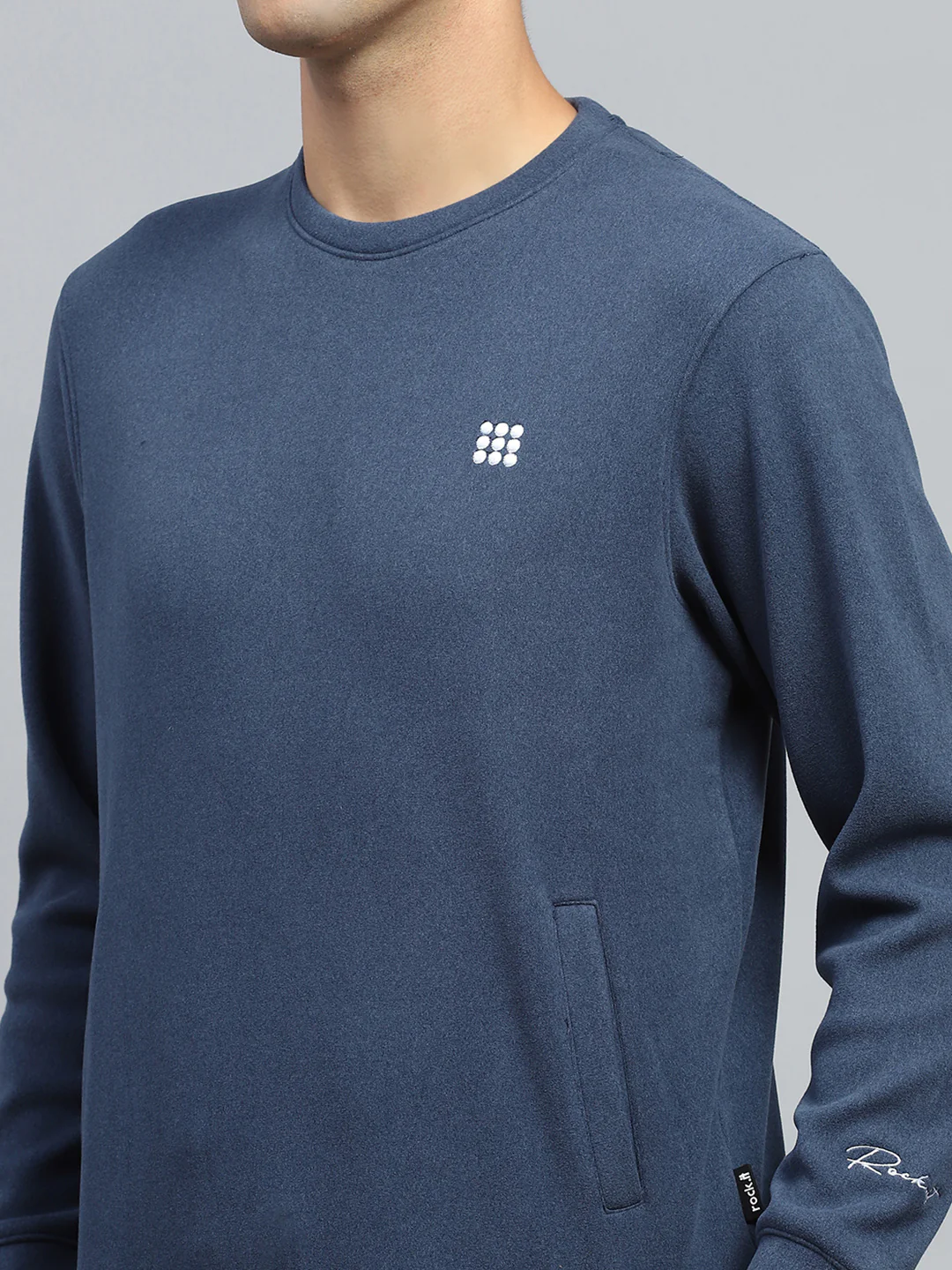 Rock.it Men Blue Solid Round Neck Full Sleeve Sweatshirt - Image 6