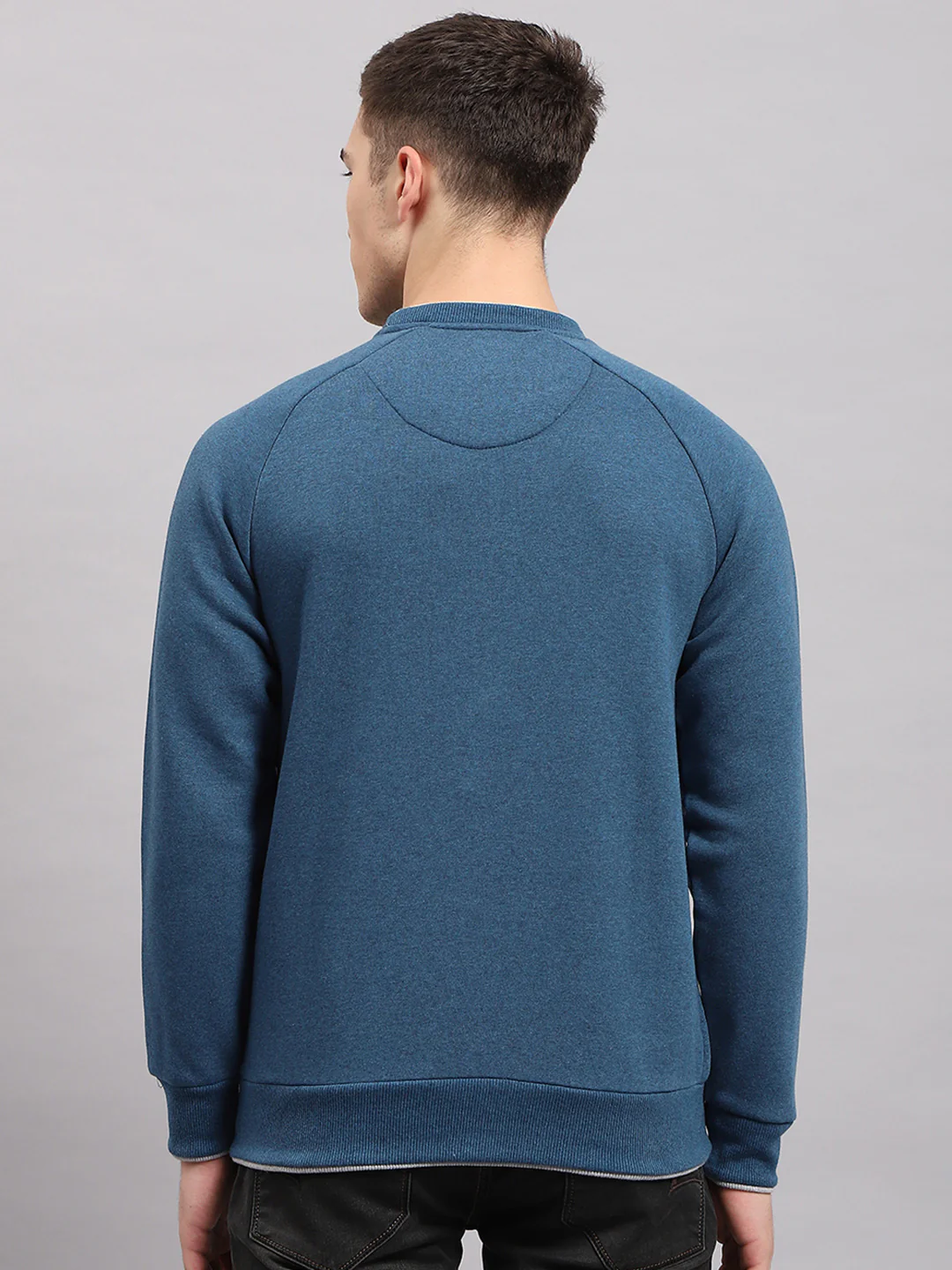 Men Blue Solid Round Neck Full Sleeve Sweatshirt - Image 5