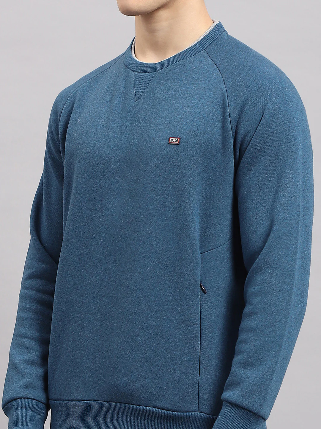 Men Blue Solid Round Neck Full Sleeve Sweatshirt - Image 7