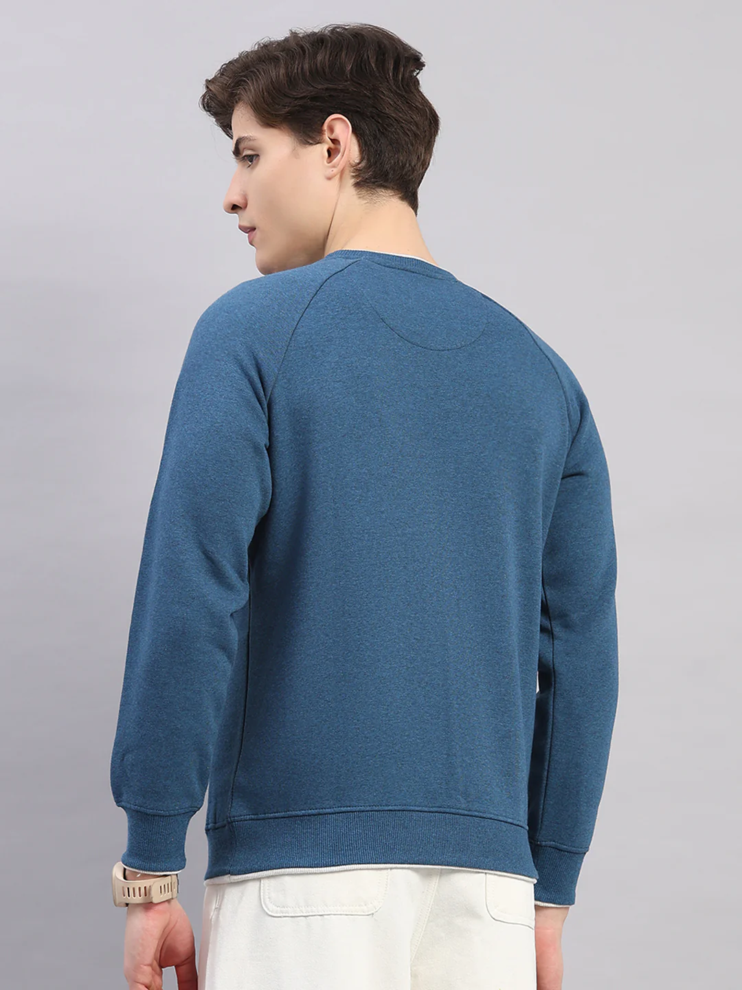 Men Blue Solid Round Neck Full Sleeve Sweatshirt - Image 5