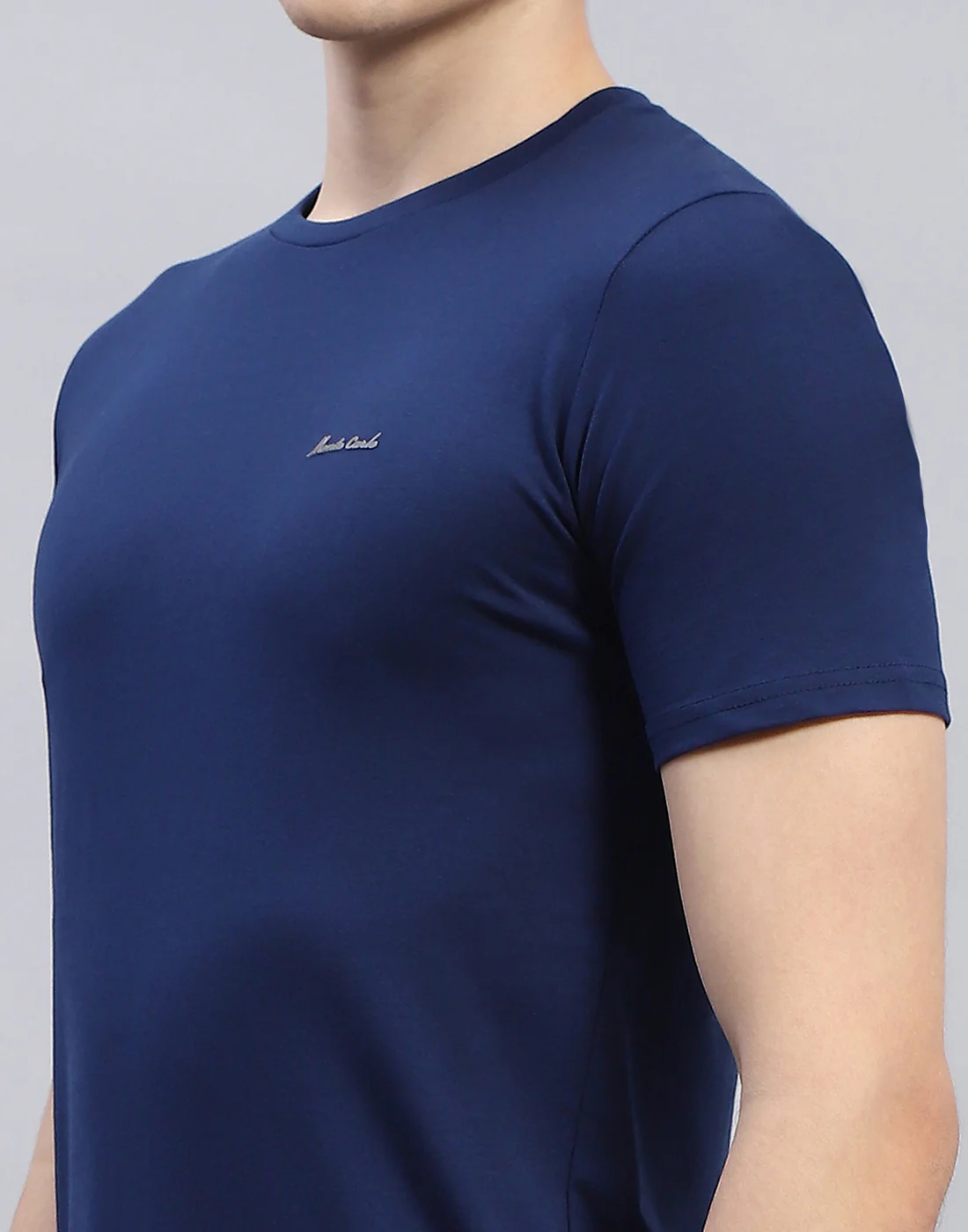 Men Blue Solid Round Neck Half Sleeve T-Shirt - Image 6