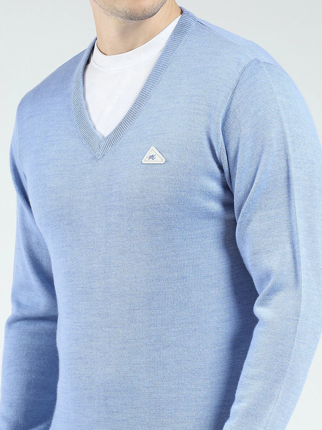 Men Blue Solid V Neck Full Sleeve Pullover - Image 6