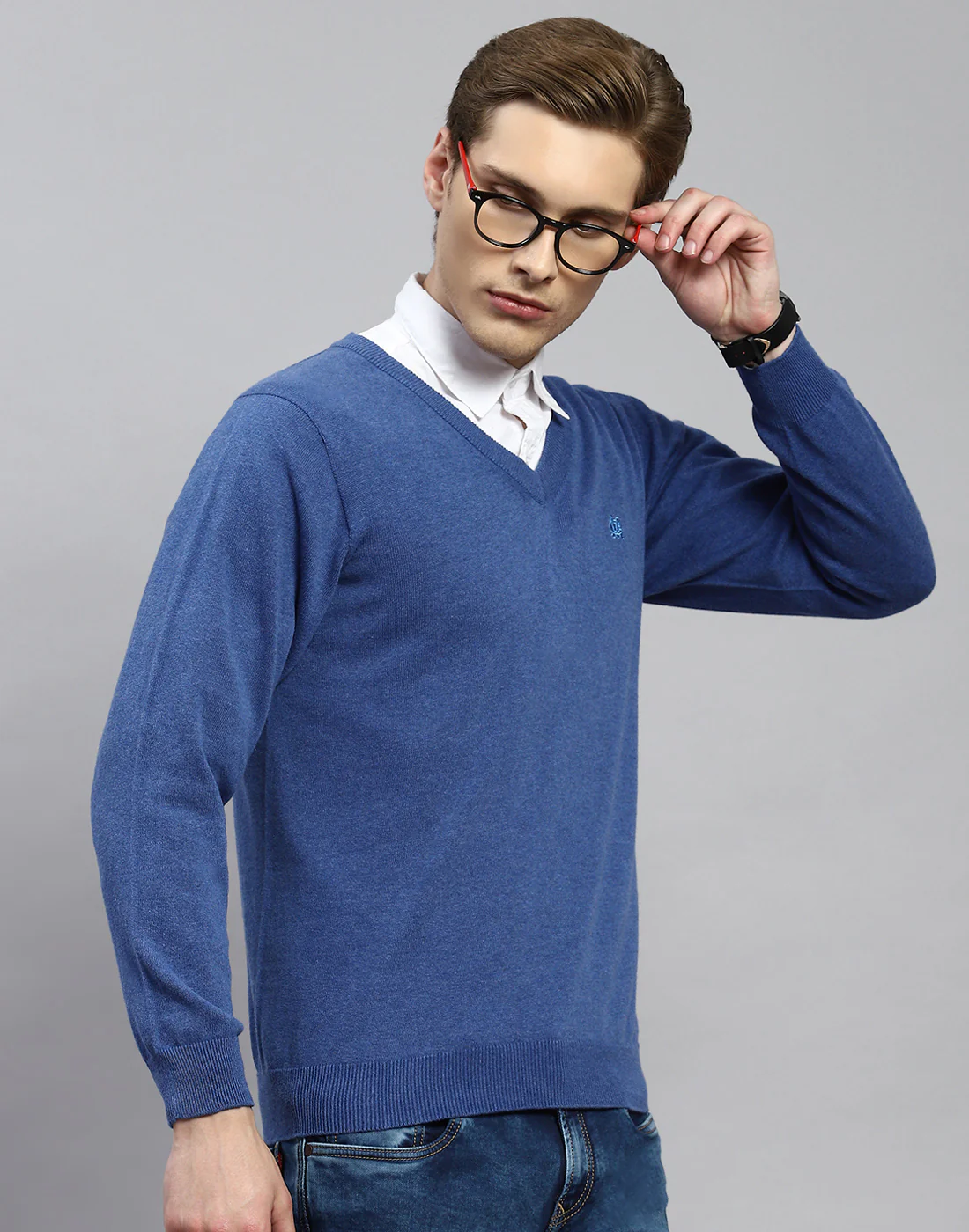 Men Blue Solid V Neck Full Sleeve Pullover - Image 4