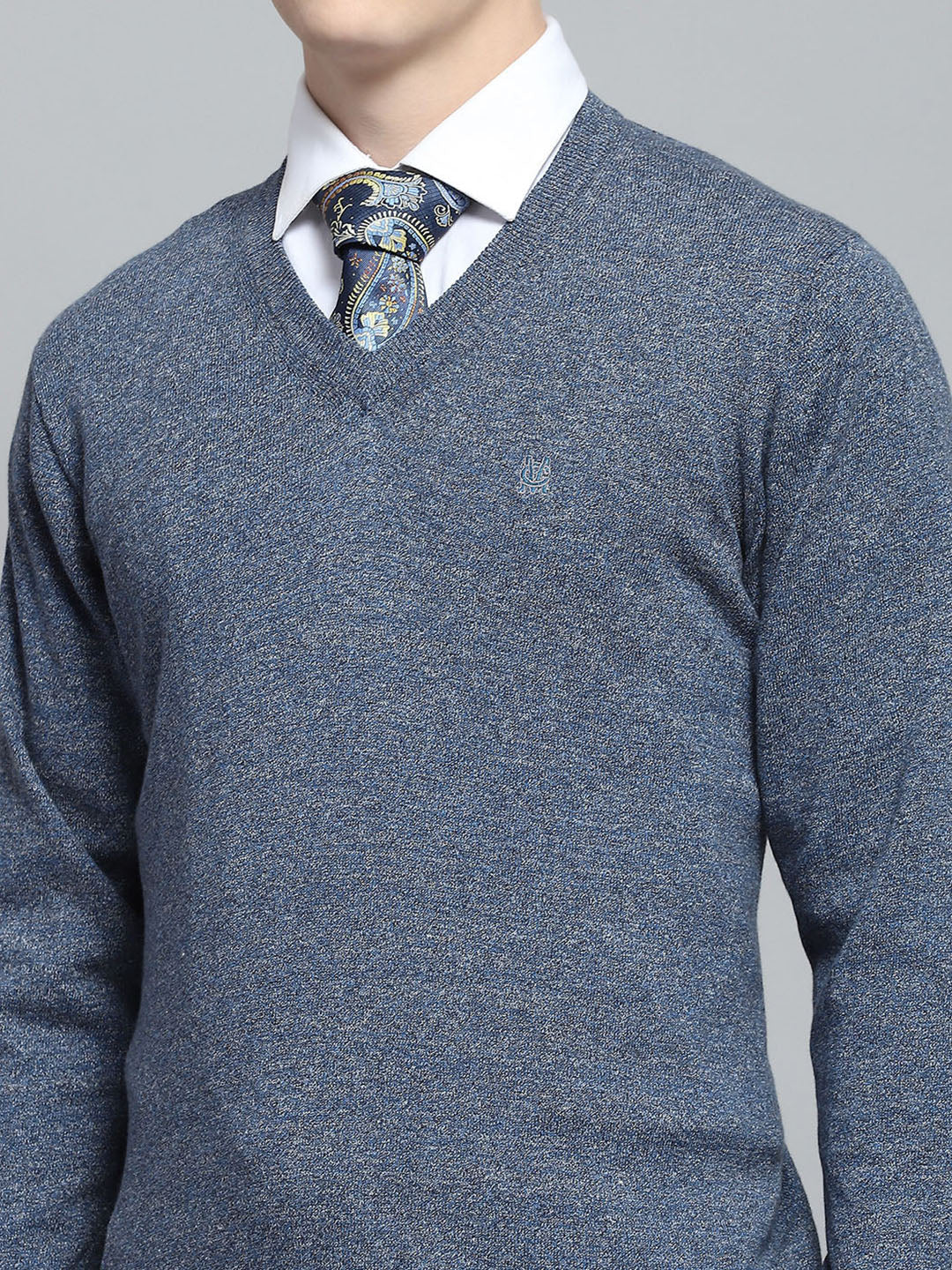 Men Blue Solid V Neck Full Sleeve Pullover - Image 6