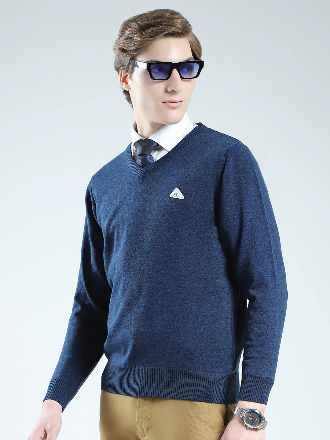 Men Blue Solid V Neck Full Sleeve Pullover - Image 3