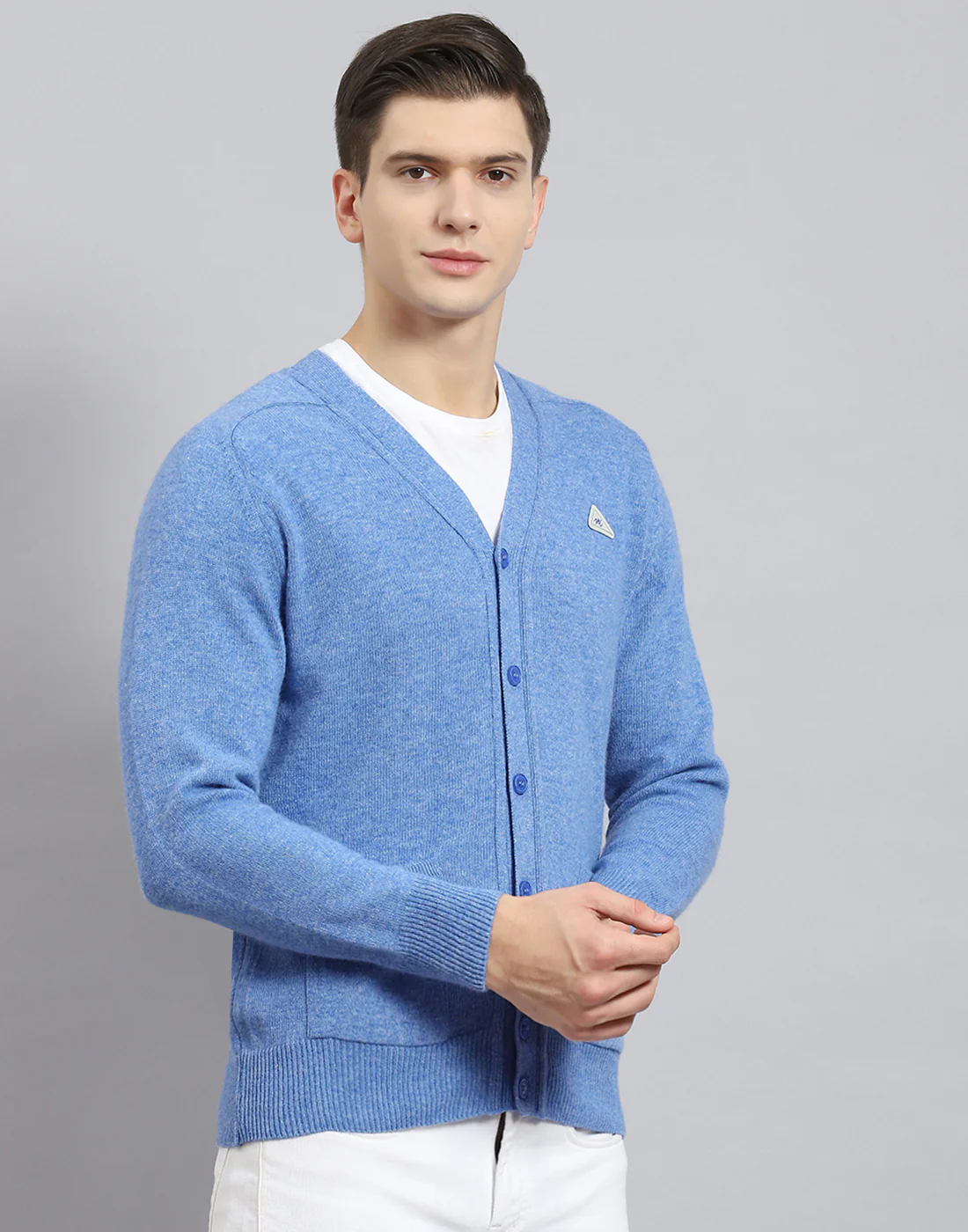 Men Blue Solid V Neck Full Sleeve Sweater - Image 6