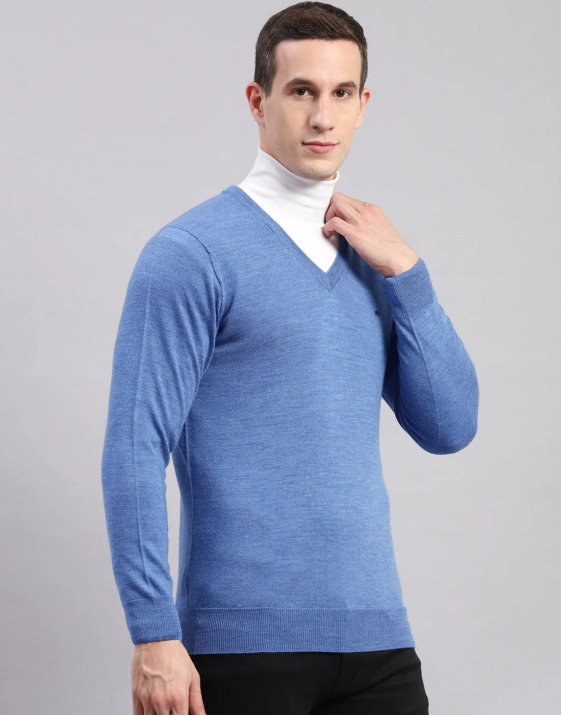Men Blue Solid V Neck Full Sleeve Sweaters/Pullovers - Image 3