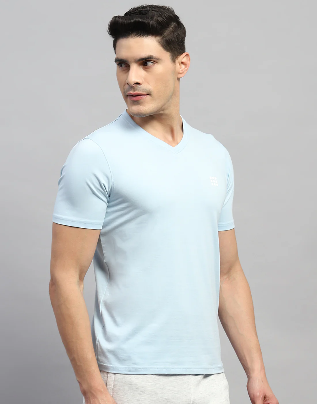 Rock.it Men Blue Solid V Neck Half Sleeve T-Shirt - Image 4