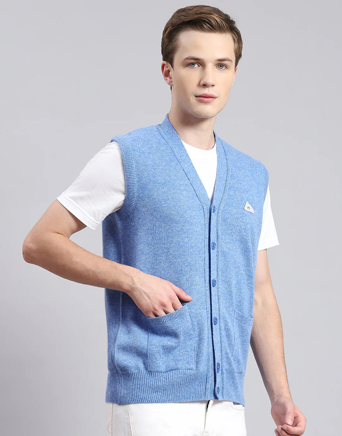 Men Blue Solid V Neck Sleeveless Cardigan - Image 4