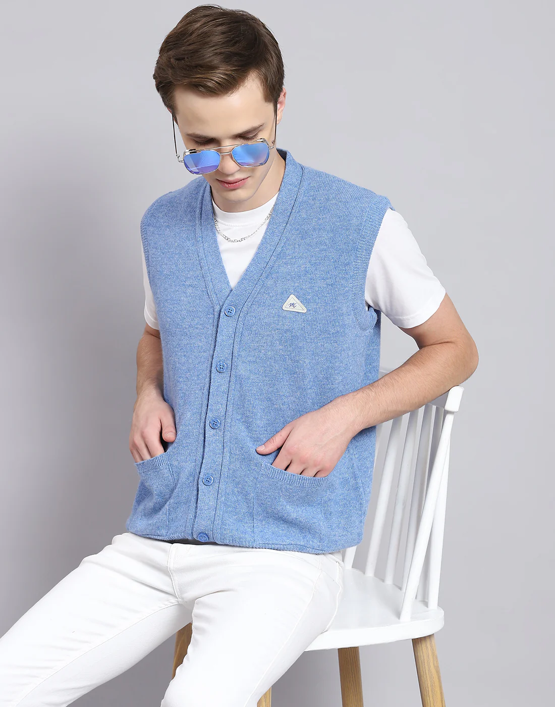 Men Blue Solid V Neck Sleeveless Sweater - Image 6