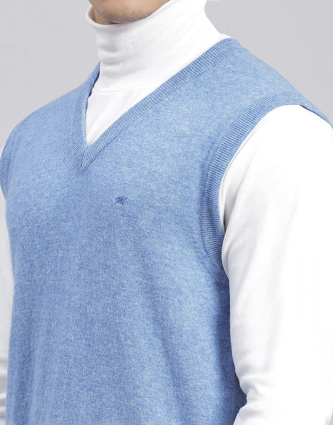 Men Blue Solid V Neck Sleeveless Sweater - Image 6