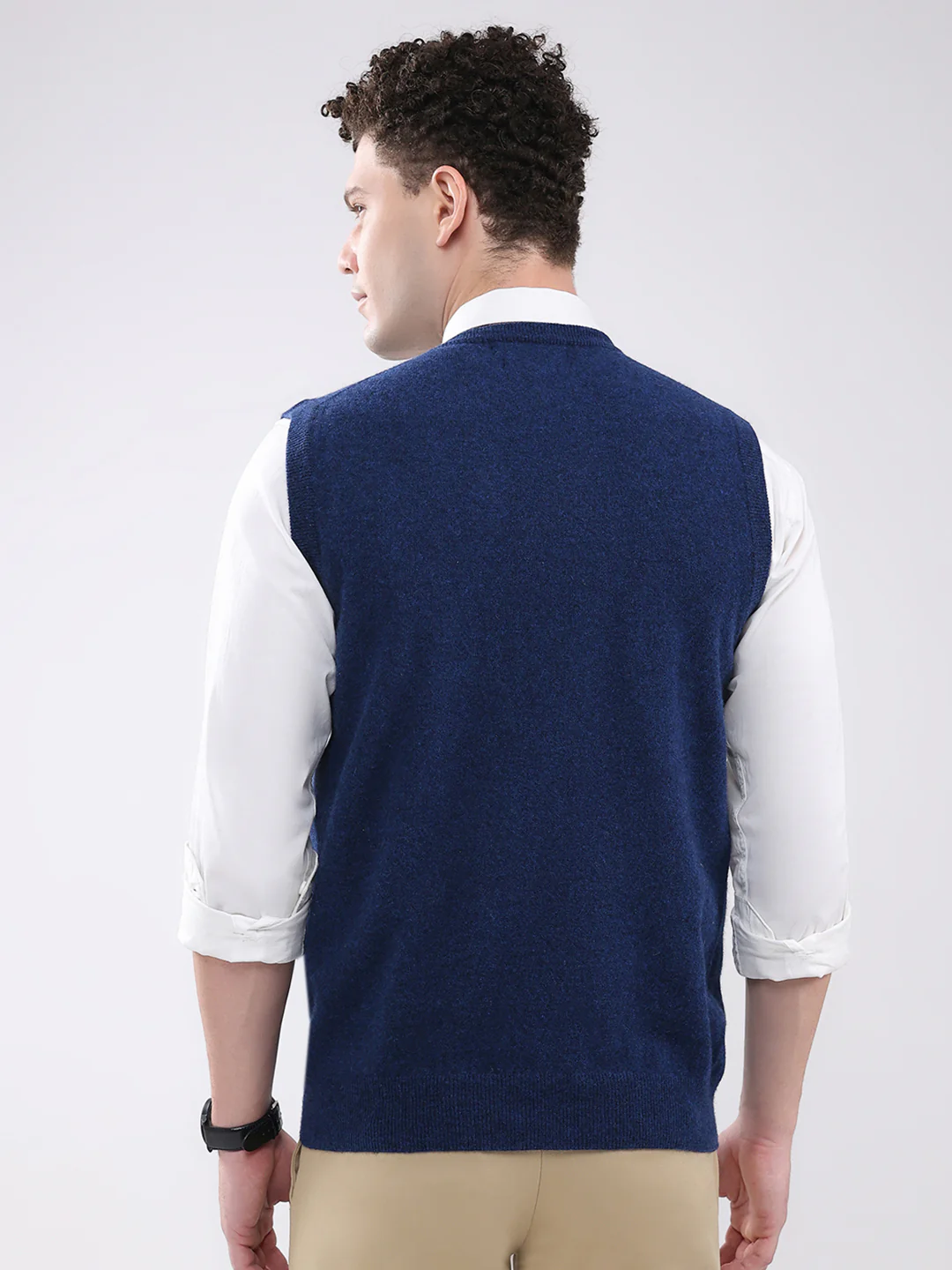 Men Blue Solid V Neck Sleeveless Sweater - Image 5