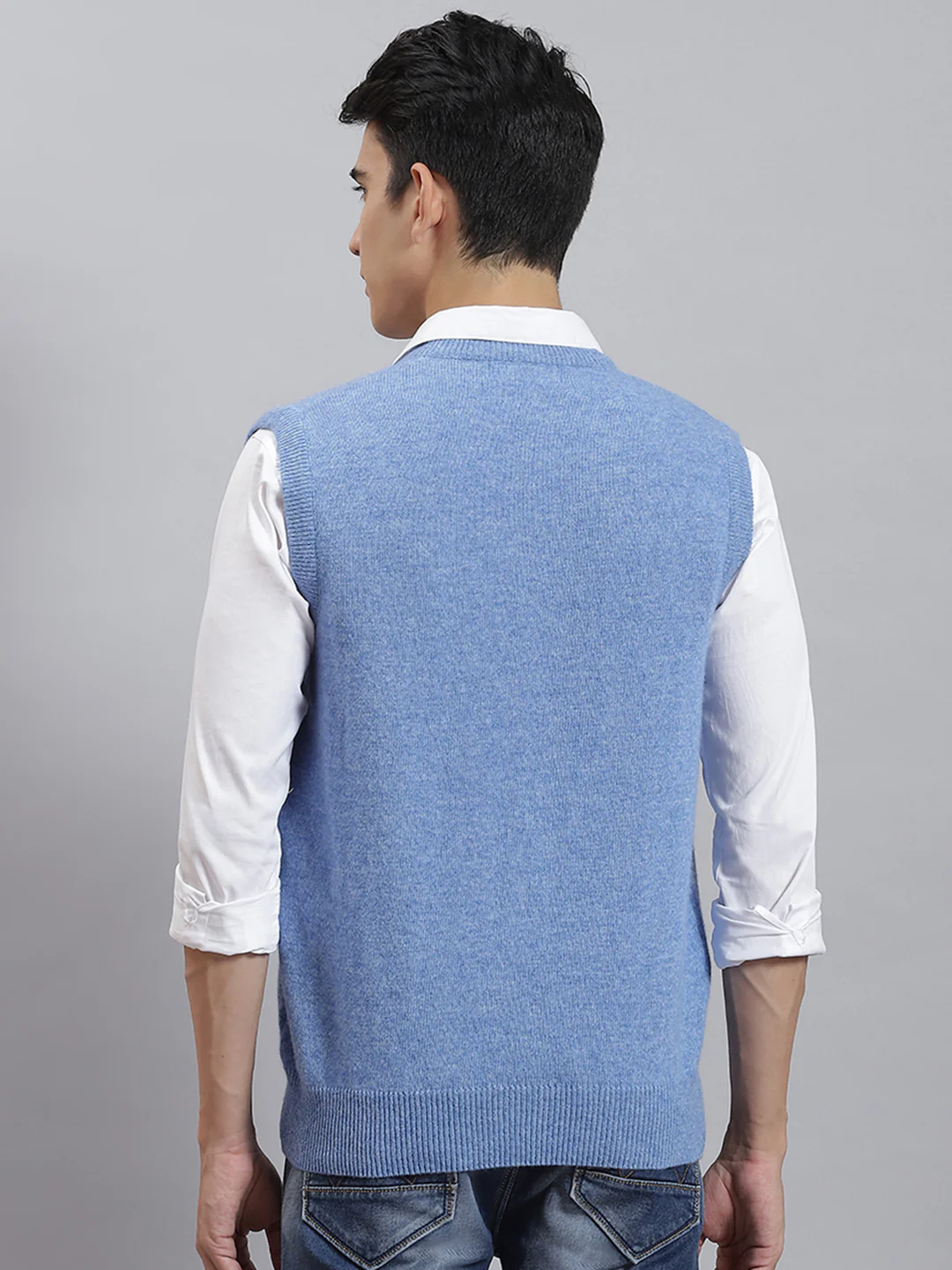 Men Blue Solid V Neck Sleeveless Sweaters/Pullovers - Image 5
