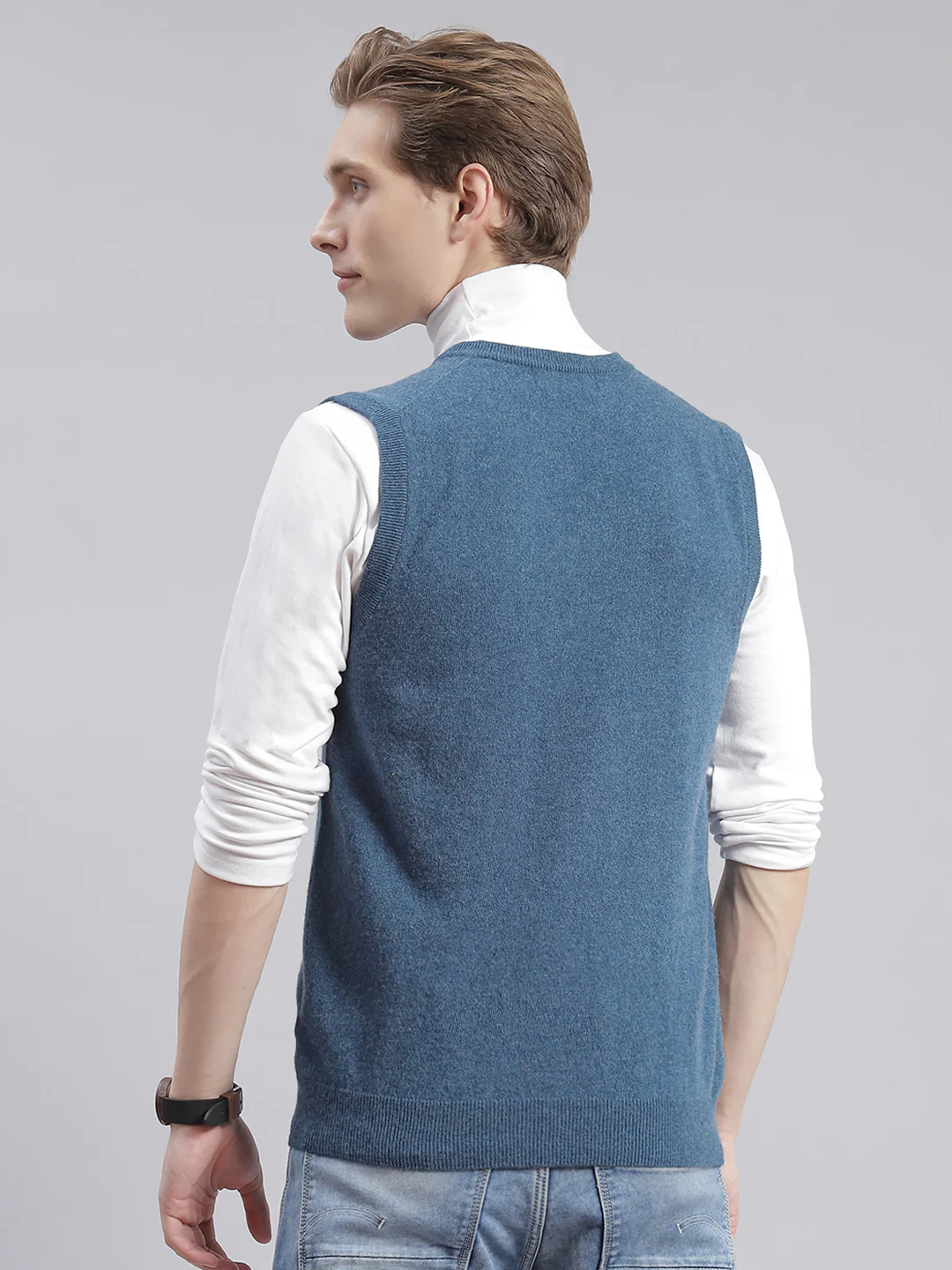 Men Blue Solid V Neck Sleeveless Sweaters/Pullovers - Image 2