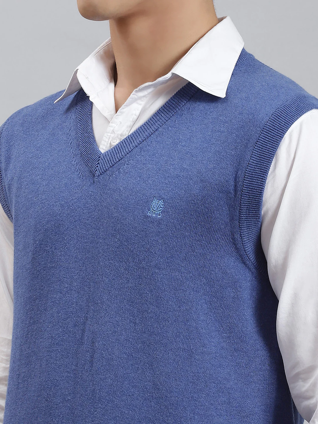 Men Blue Solid V Neck Sleeveless Sweaters/Pullovers - Image 6