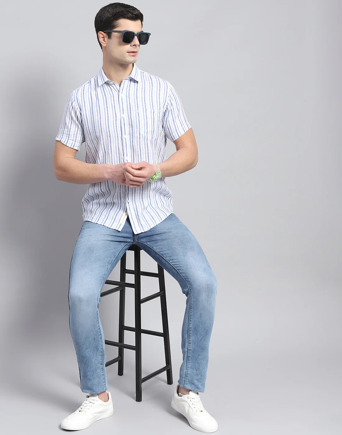 Men Blue Stripe Collar Half Sleeve Linen Shirt - Image 2