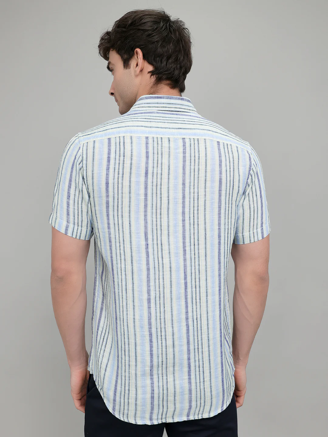 Men Blue Stripe Collar Half Sleeve Shirt - Image 4