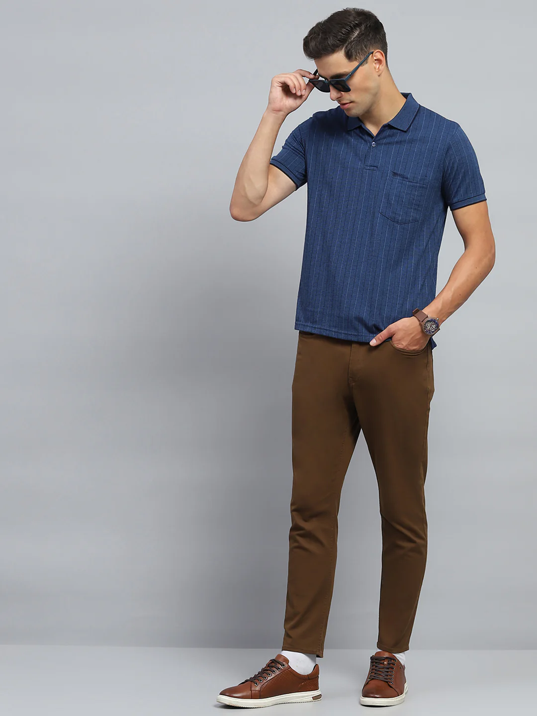Men Blue Stripe Collar Half Sleeve T-Shirt - Image 2