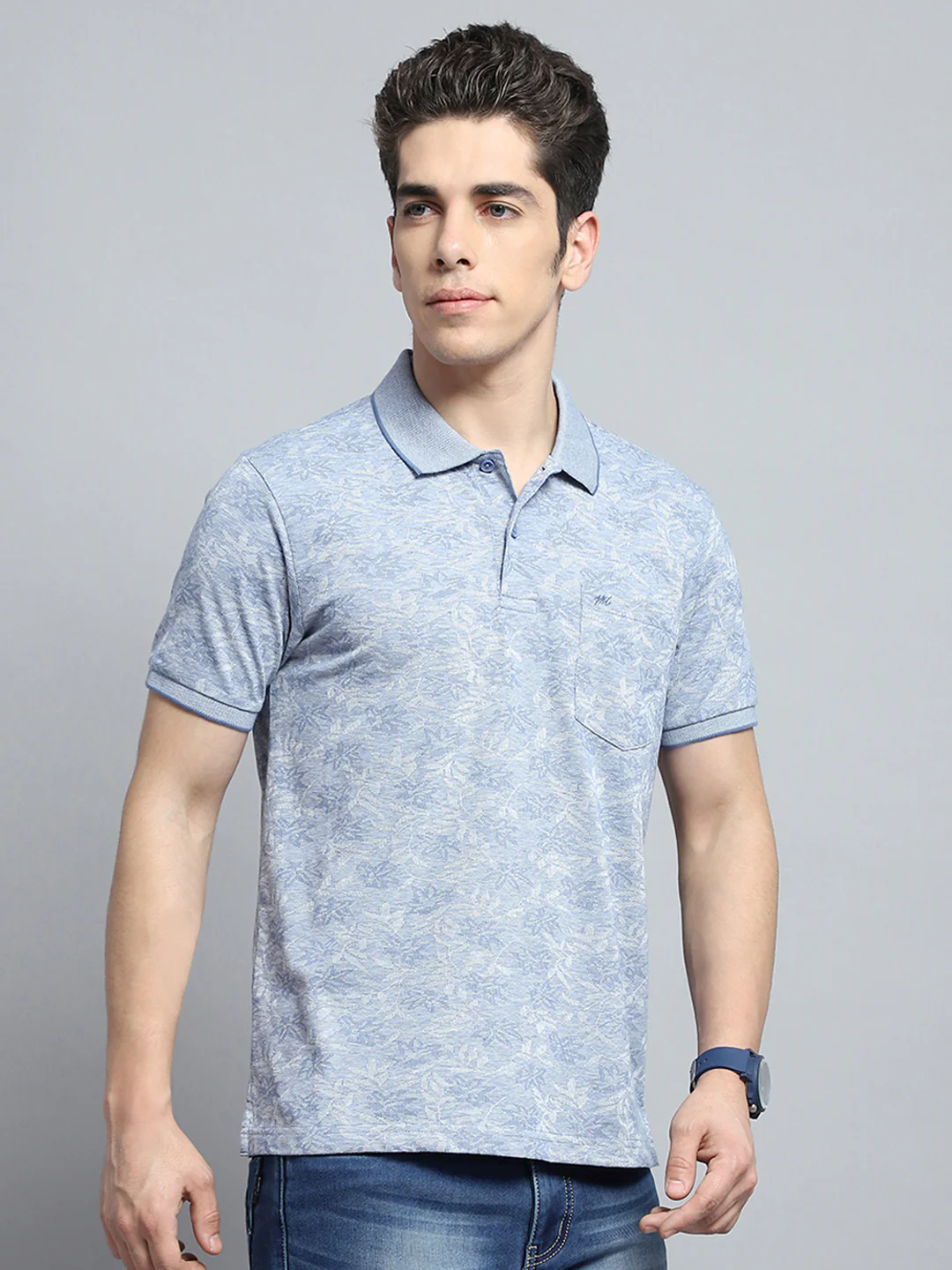Men Blue Stripe Collar Half Sleeve T-Shirt - Image 4