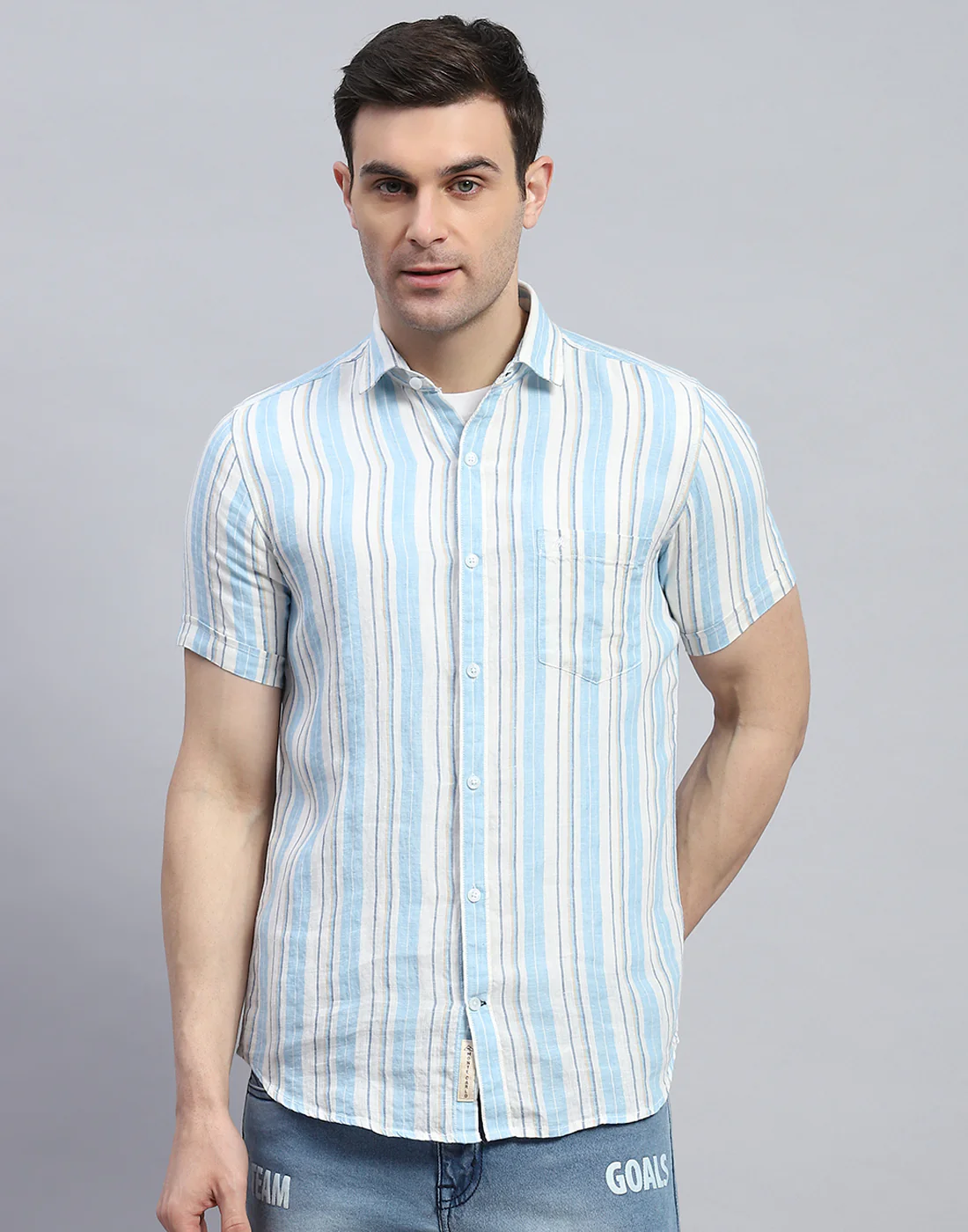 Men Blue Stripe Spread Collar Half Sleeve Linen Shirt - Image 3