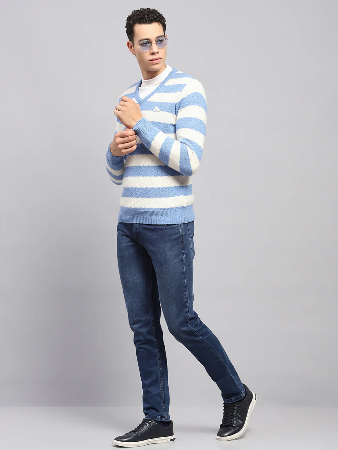 Men Blue Stripe V Neck Full Sleeve Pullover - Image 2