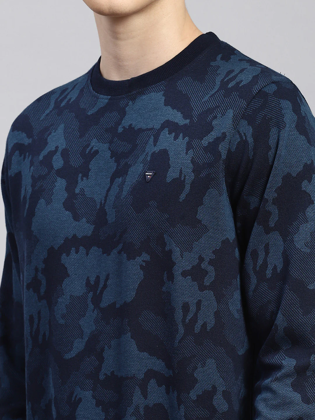 Men Blue Stripe Winter T-Shirt - Image 6