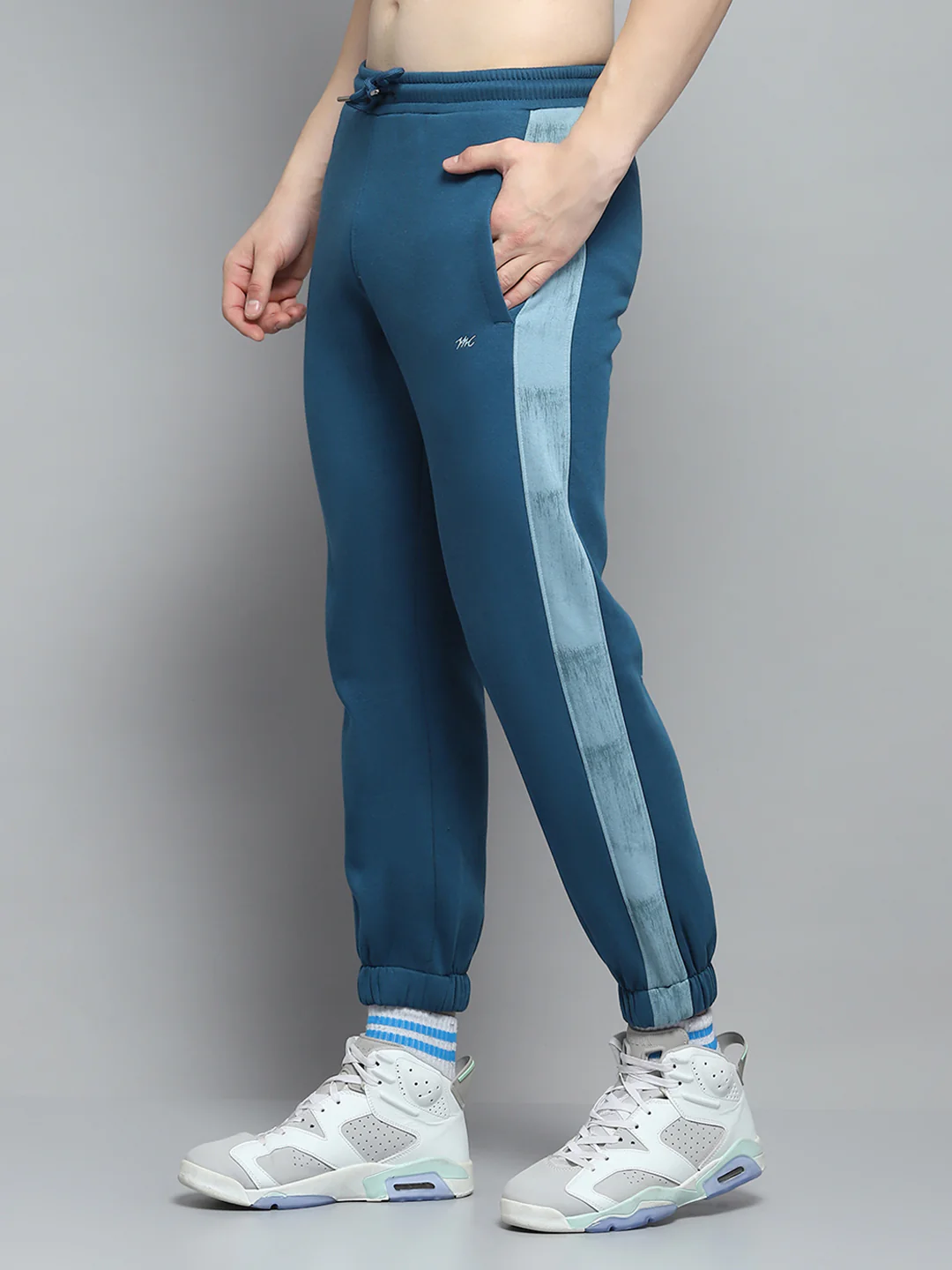 Men Blue & Teal Blue Printed Hooded Full Sleeve Winter Tracksuit - Image 8