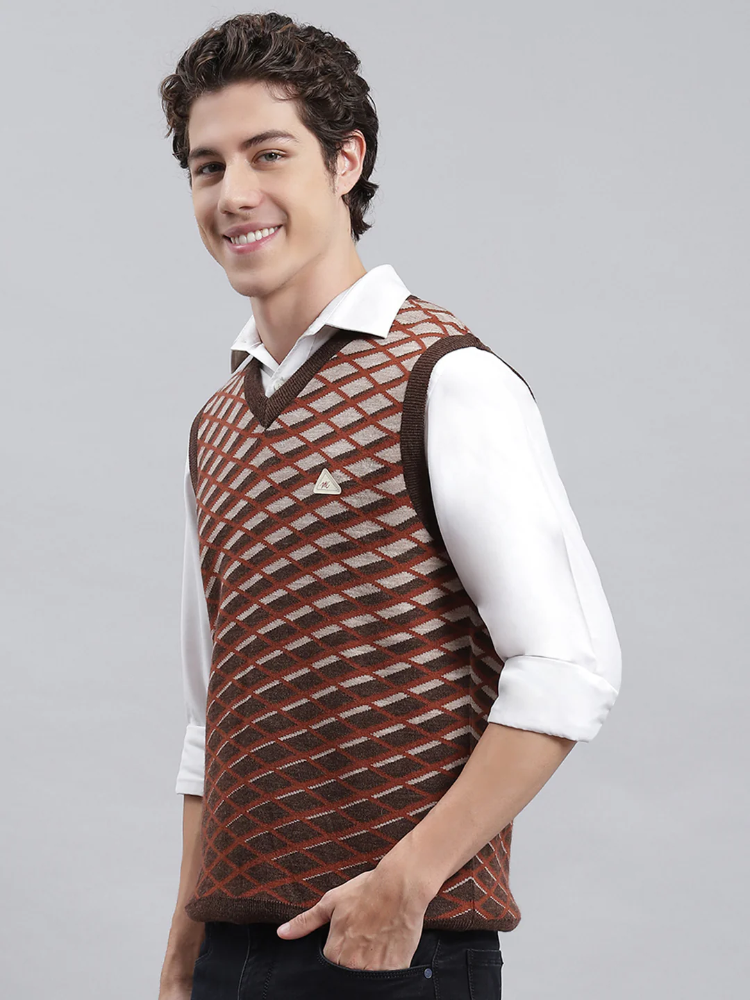 Men Brown Jaquard Sweater - Image 2